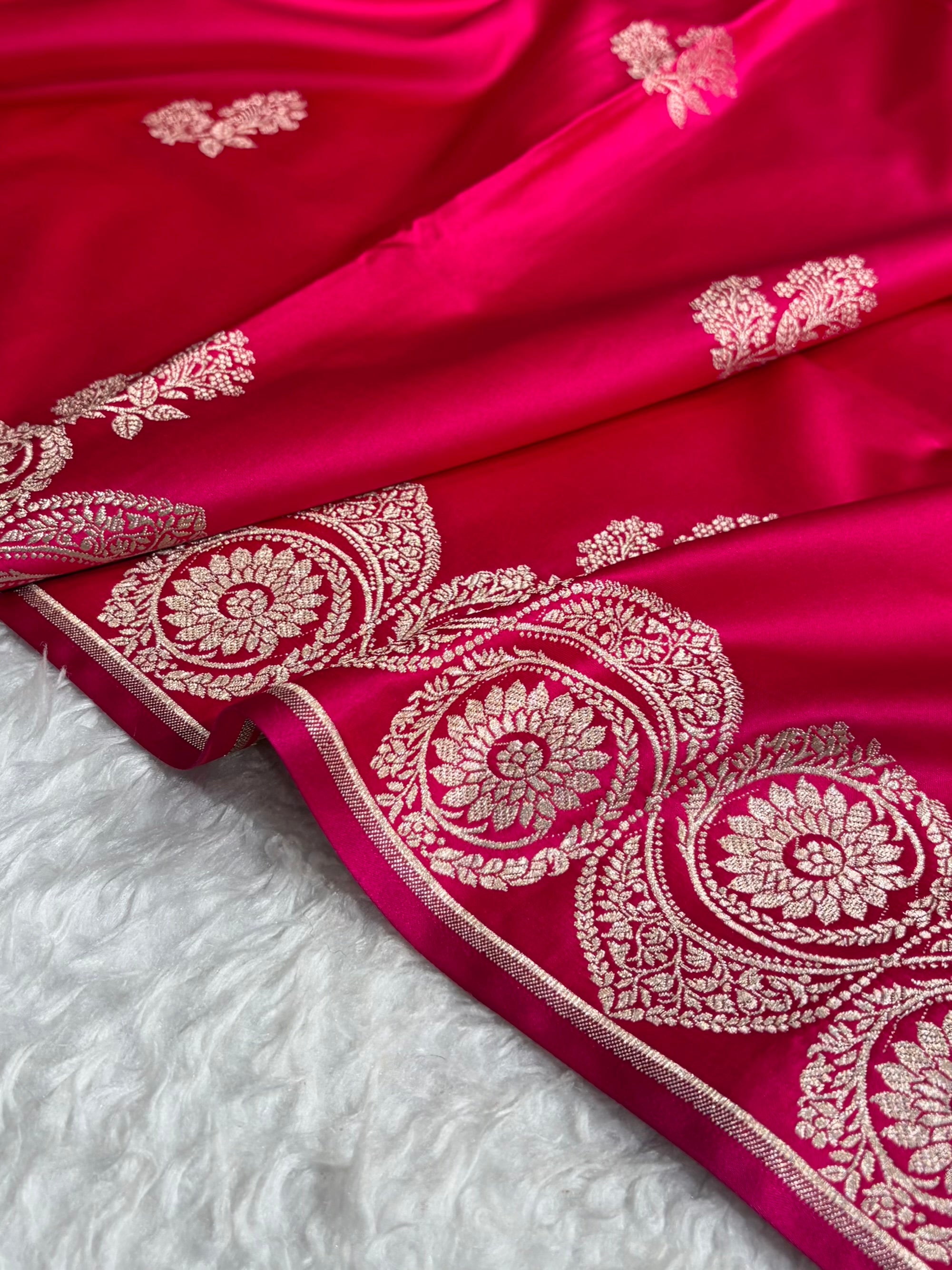 Cross Rani Shades Banarasi Boota Pattern Floral Mashru Silk Saree MSM-110