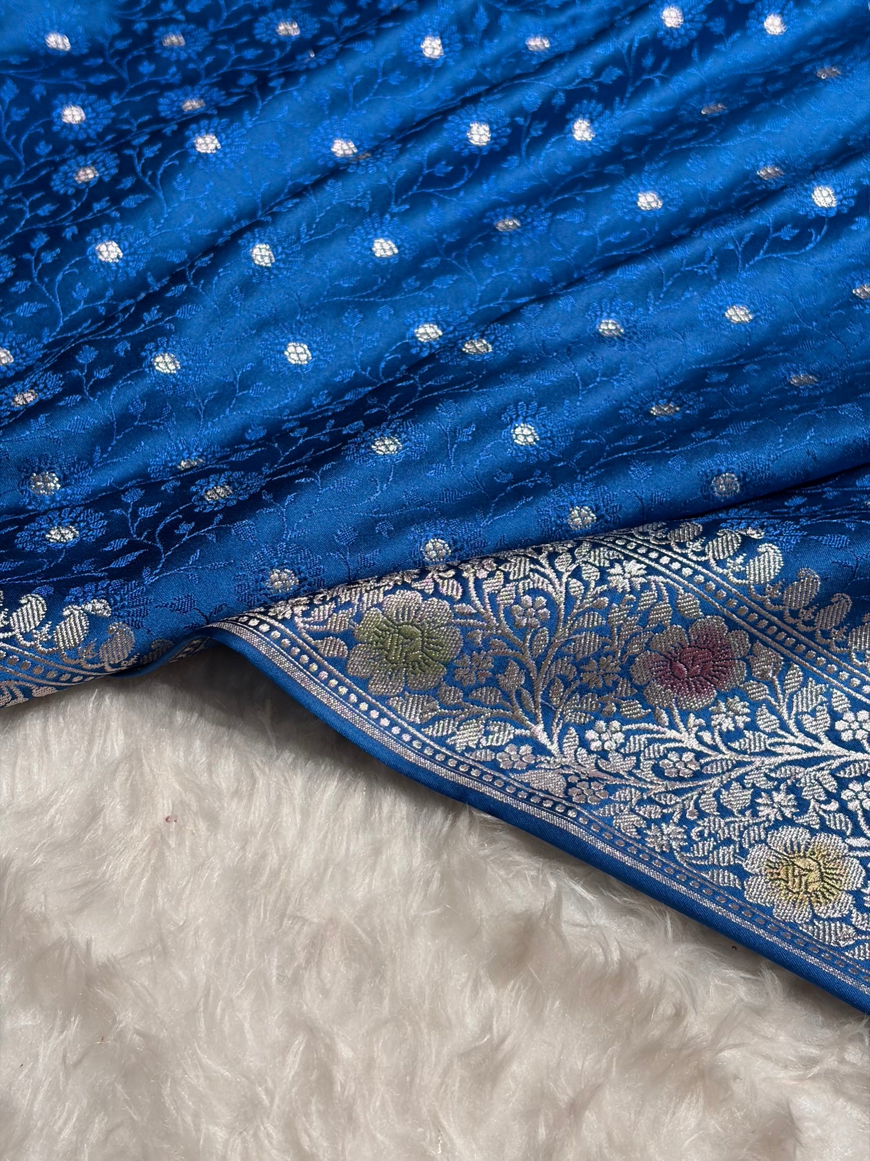 Royal Blue Shades Booti Bananasi Minakari Tanchoi Mashru Silk Saree MS49