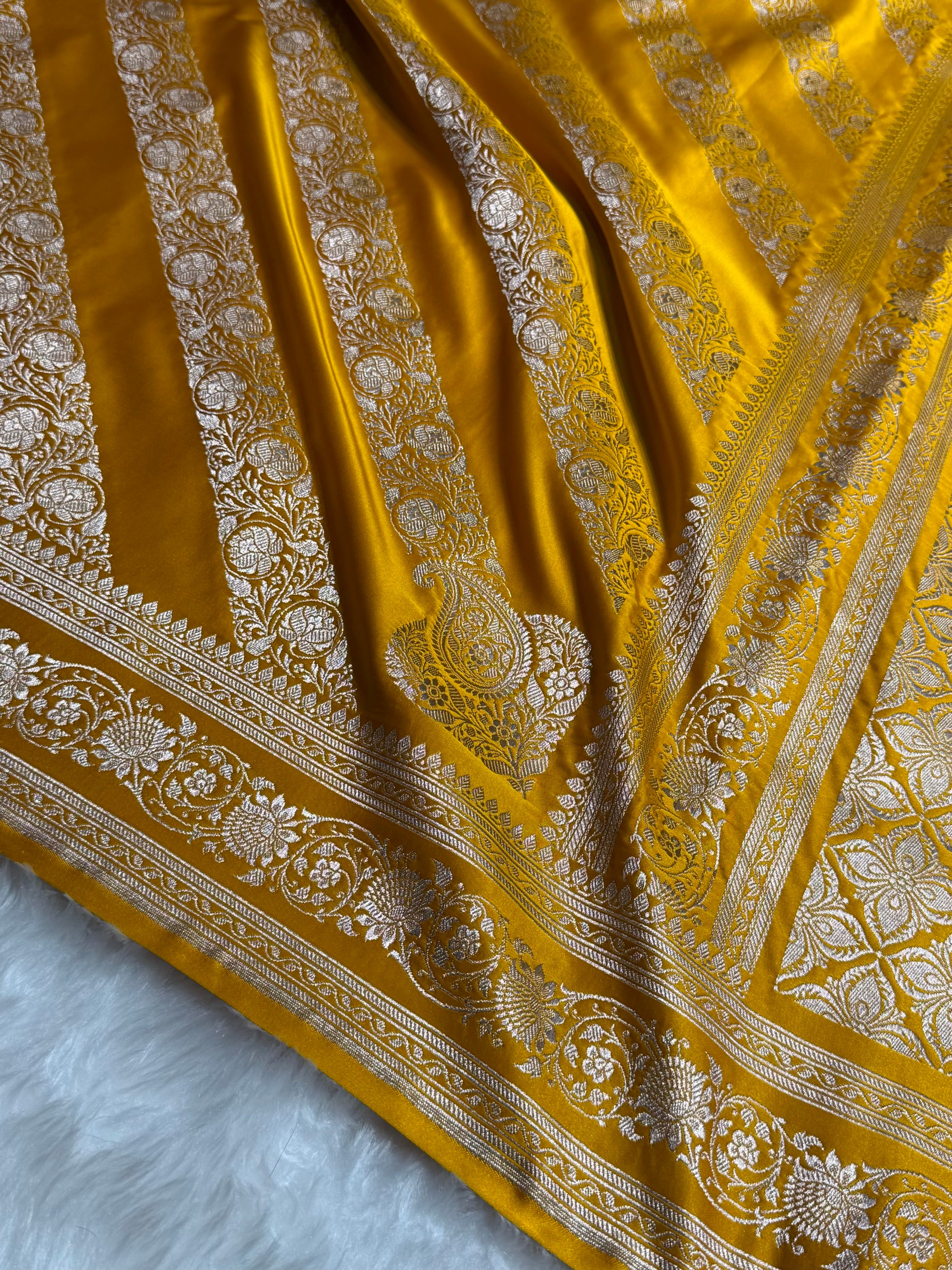 Mustard Shades Banarasi Cross Pattern Floral Mashru Silk Saree MSM-102