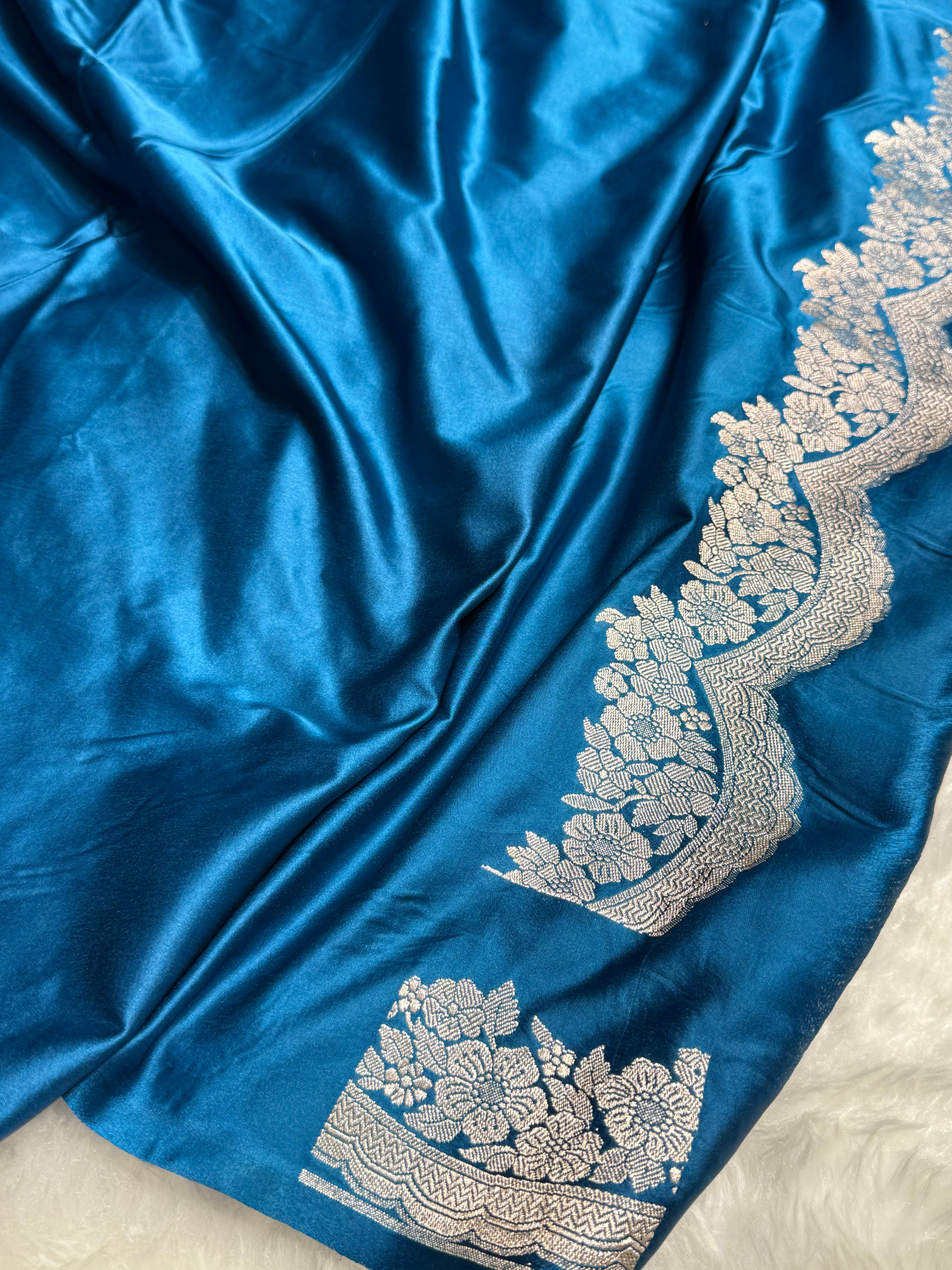 German Blue Shades Scallop Booti Mashru Silk Saree