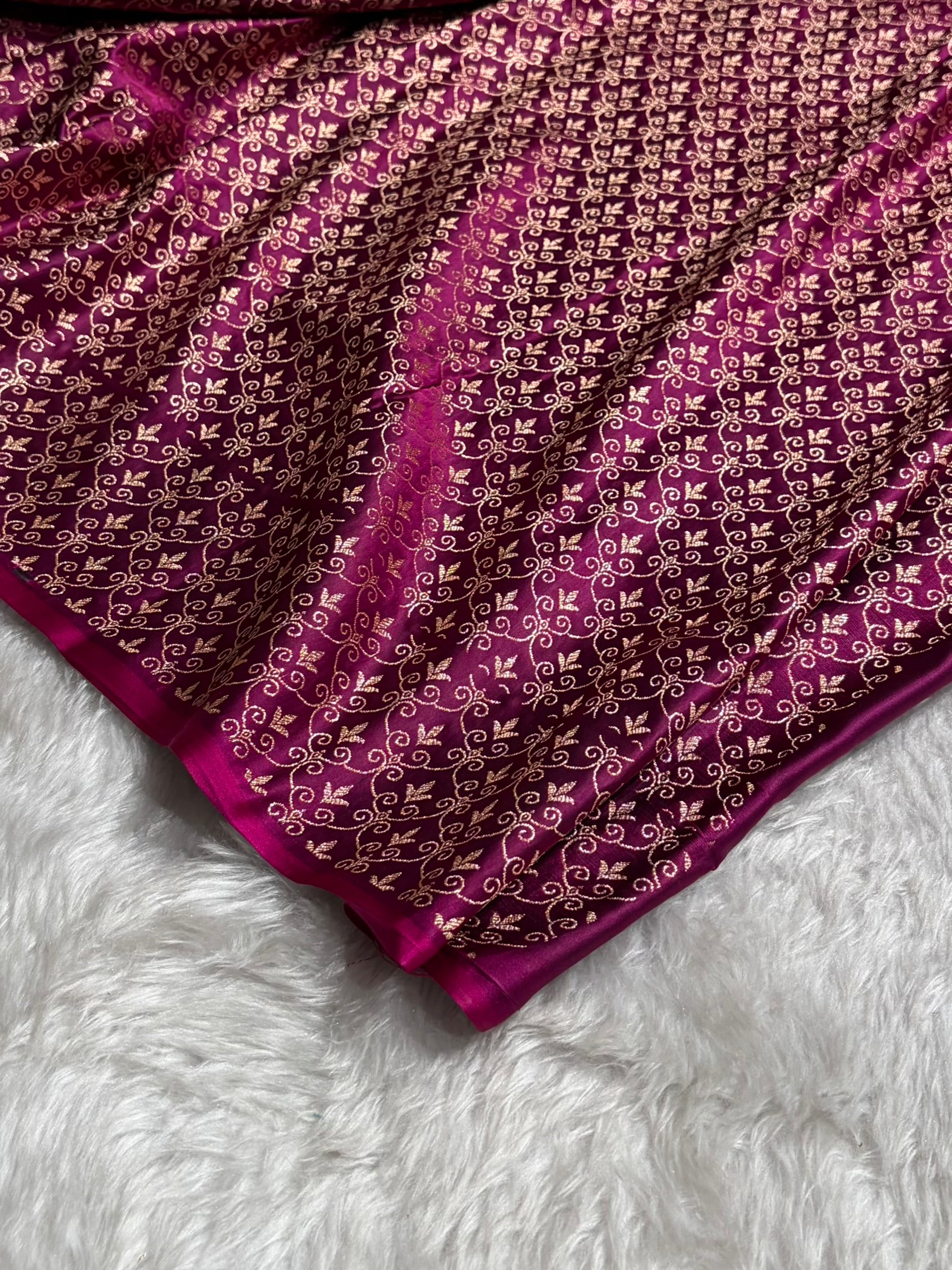 Wine Shades Banarasi With Floral Border Mashru Silk Saree MSM-126
