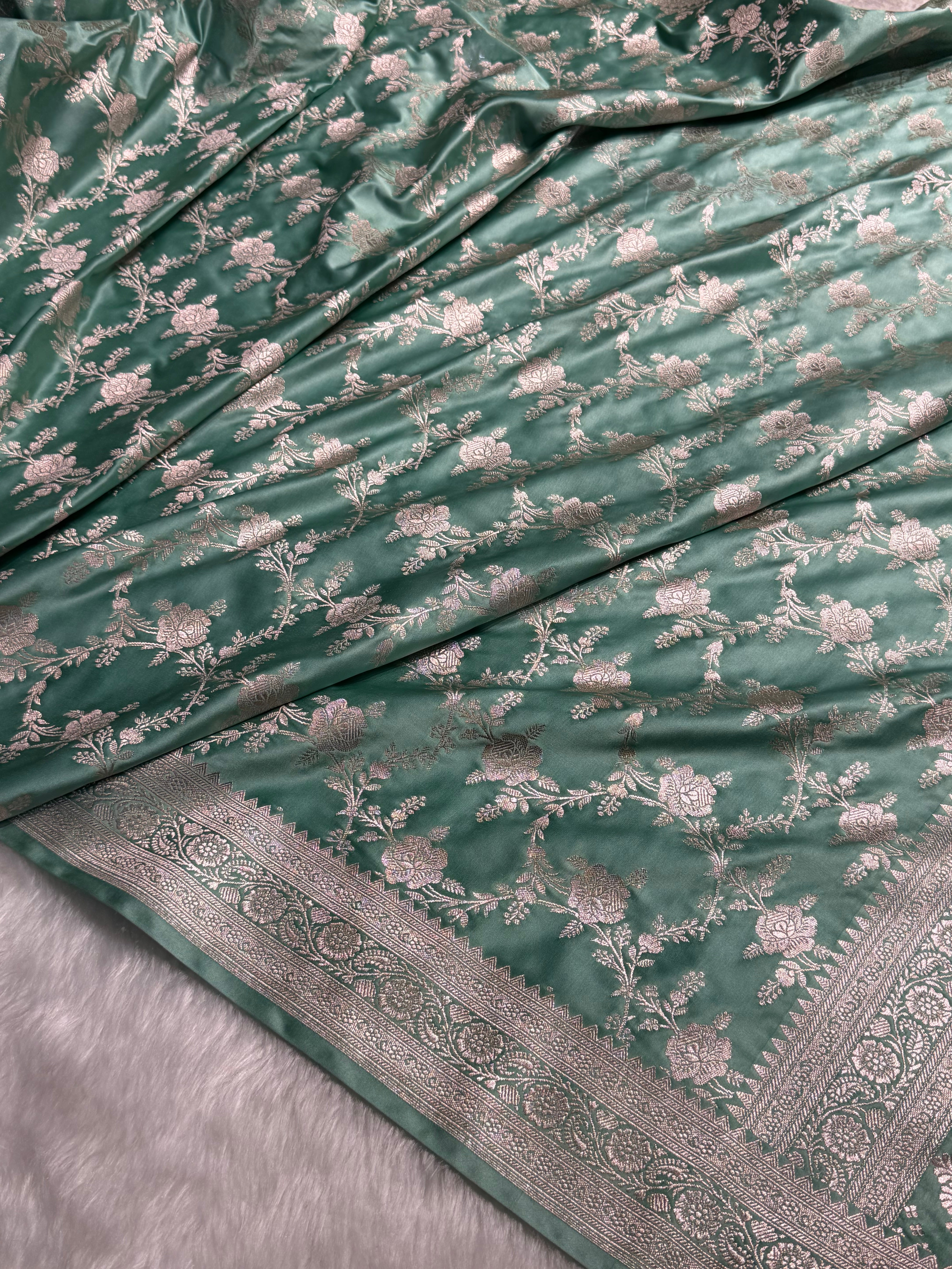Summer Powder Sea Green Banarasi Floral Jaal Mashru Silk Saree