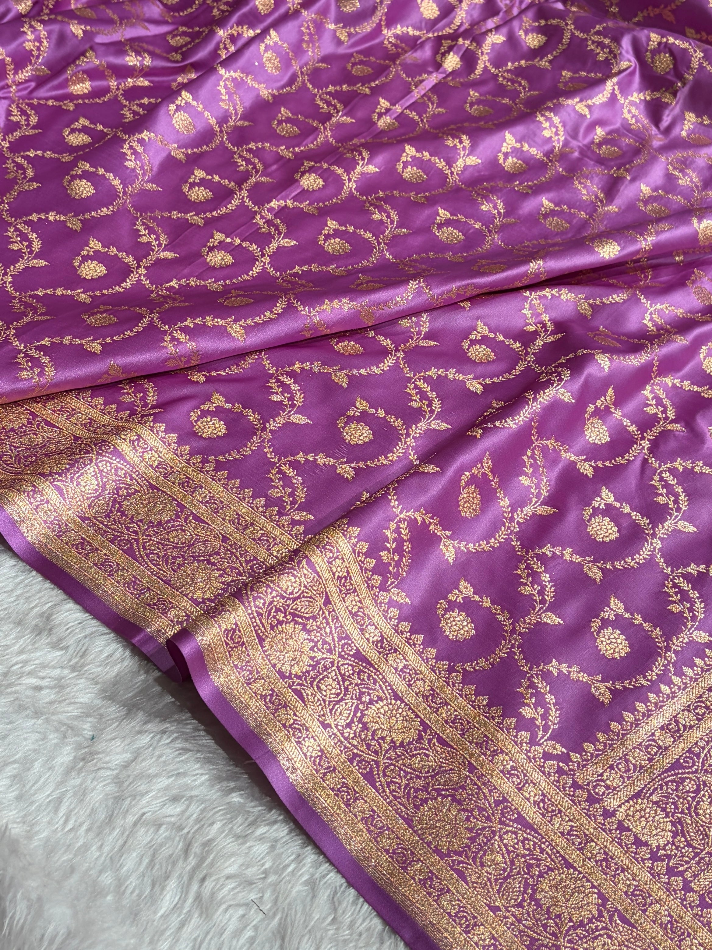 Lavender Shades Floral Jaal Pattern Satin Katan Silk saree SK55