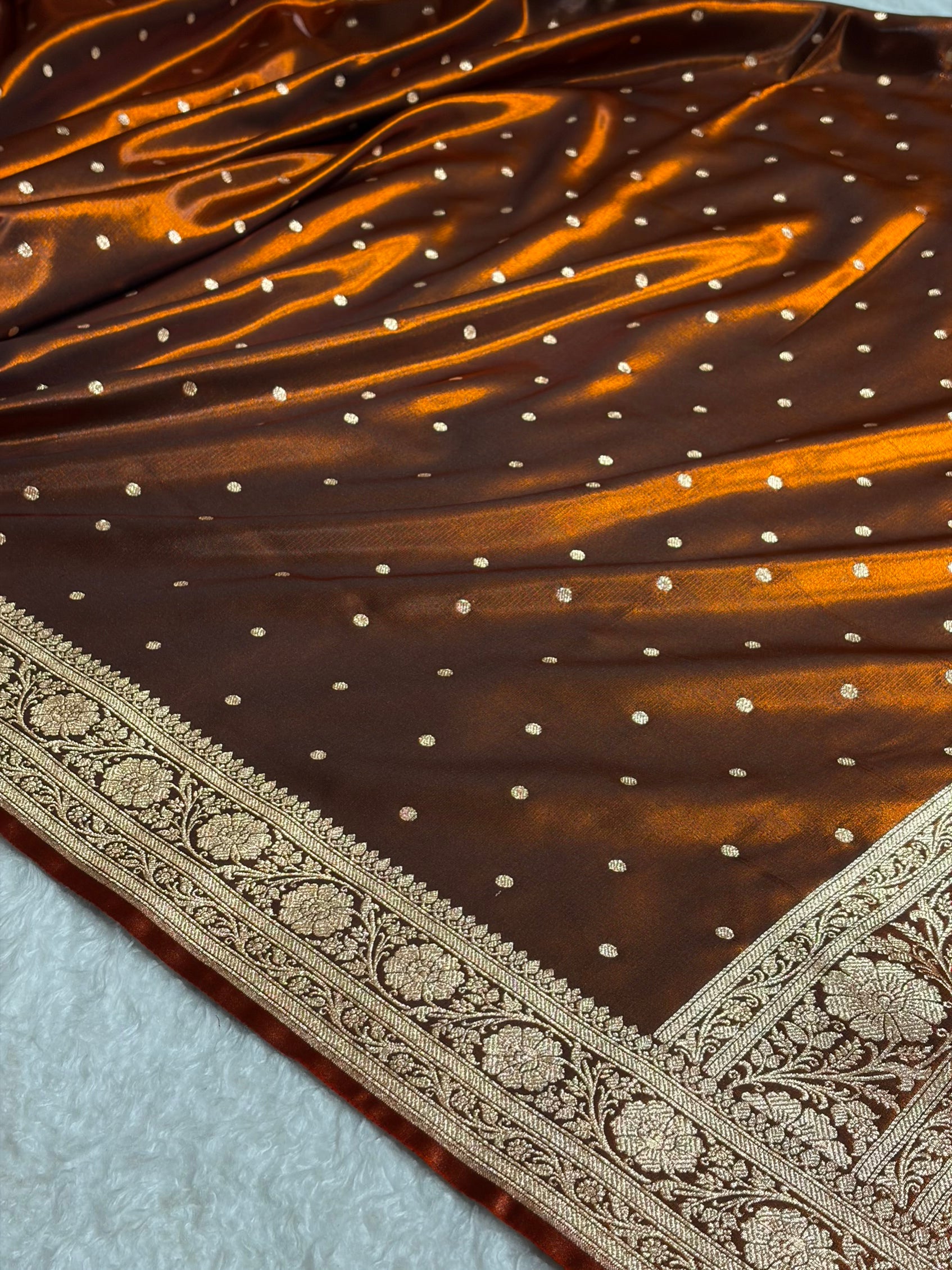 Satin Silk Dot Booti in Cross Rust Shades SS08