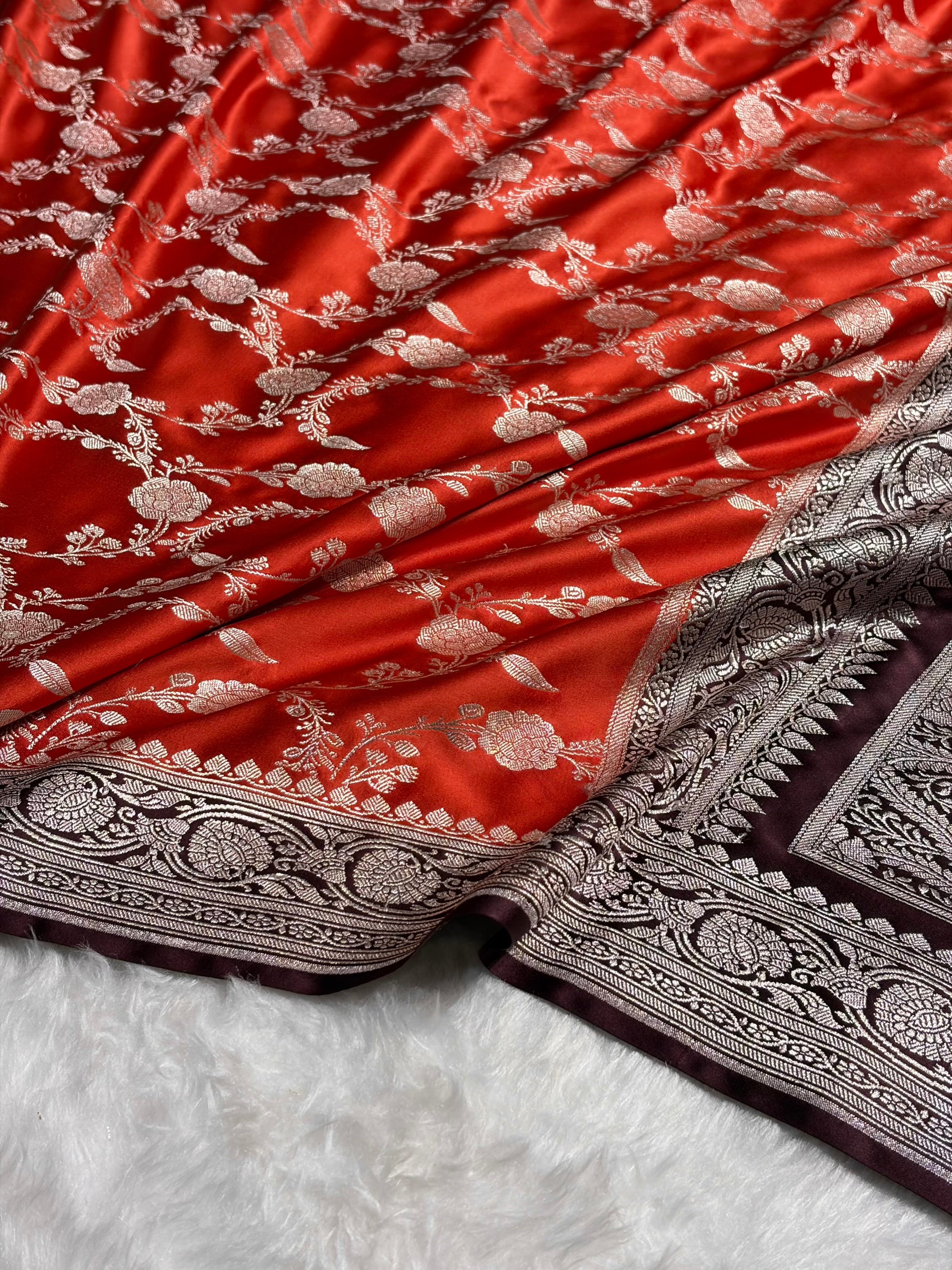 Contrast Orange With Garnet Shades Floral Jaal Pattern Mashru Silk Saree MS76