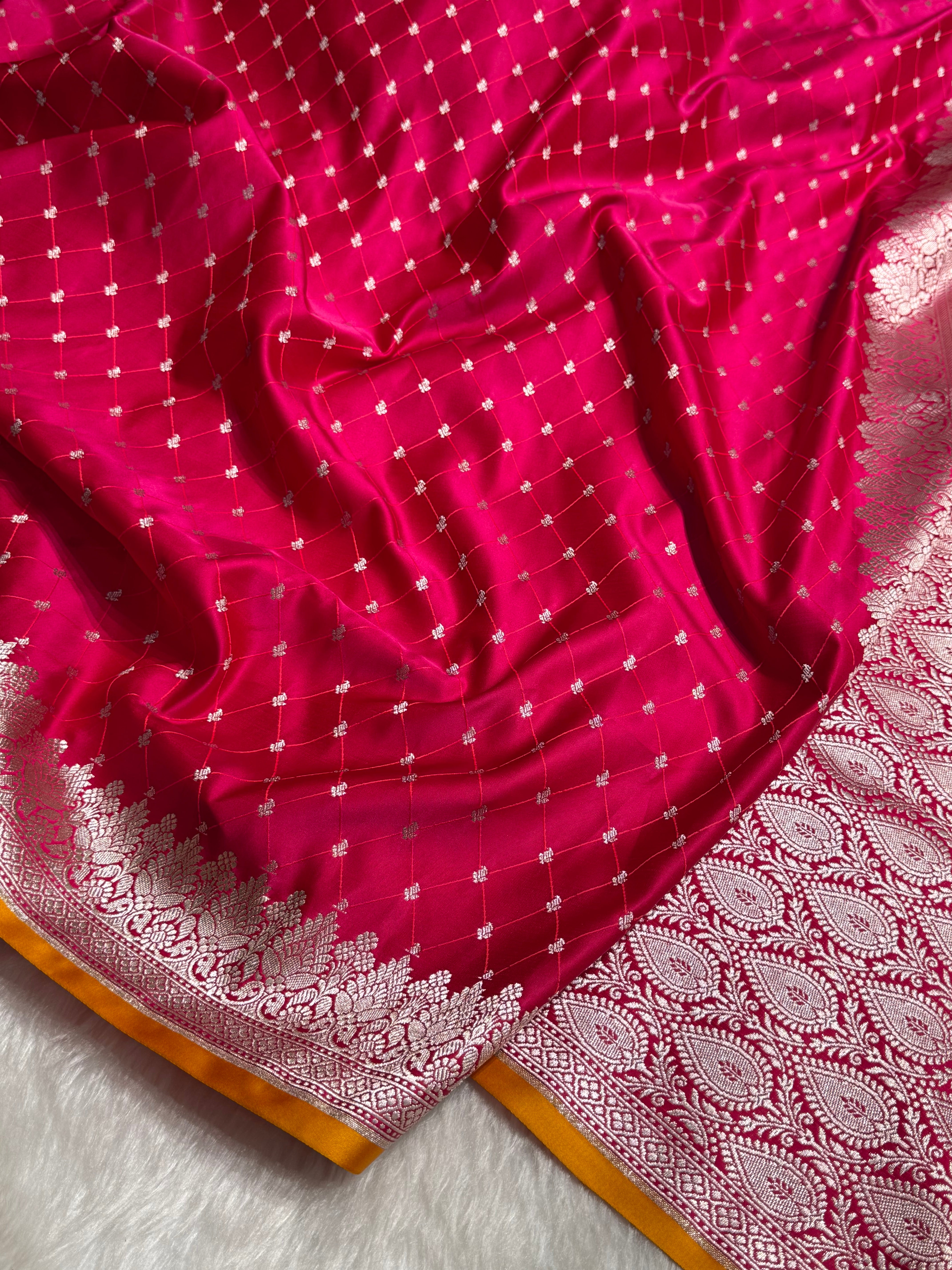 Ruby Pink Shades Tanchoi Motif Mashru Silk Saree MST-09