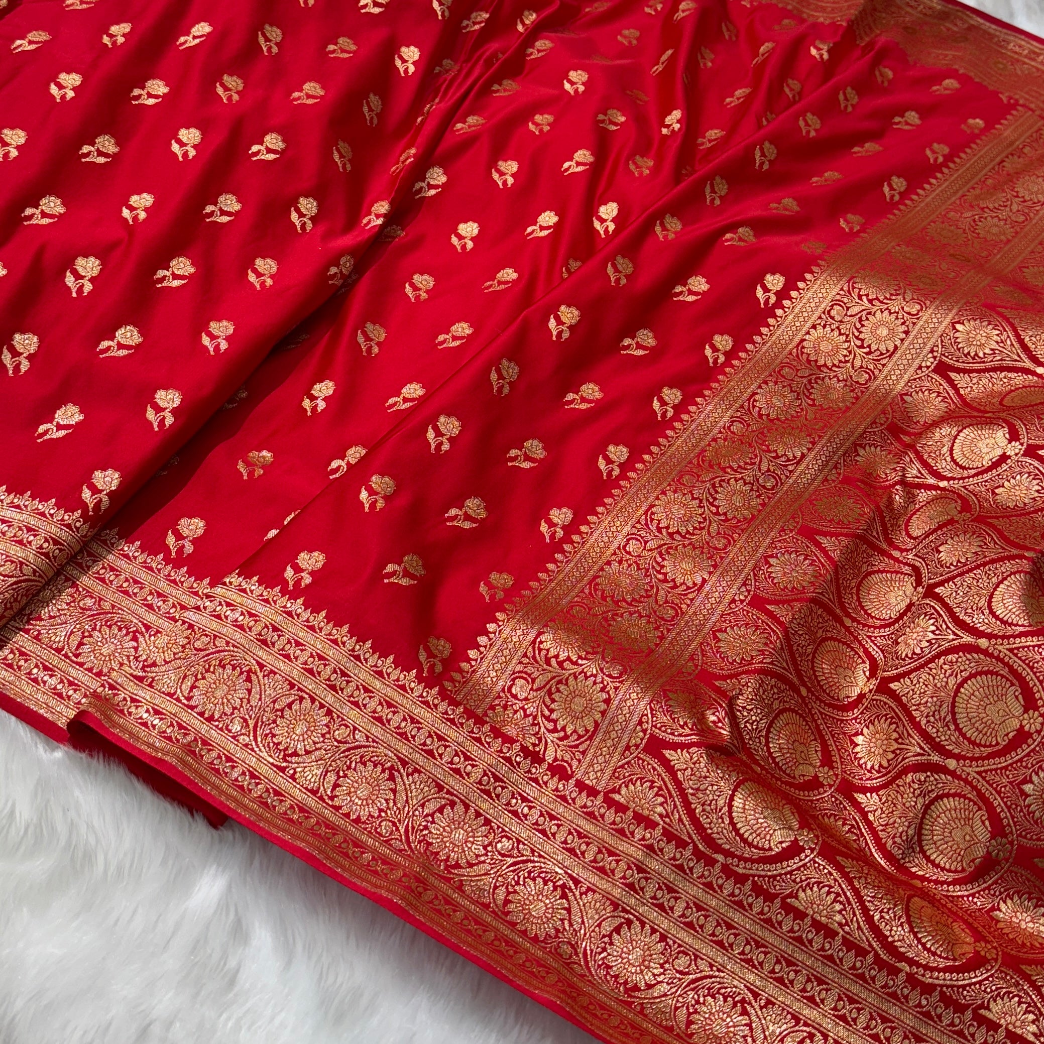 Bridal Red Floral Booti Banarasi Satin Katan Silk Saree SK13