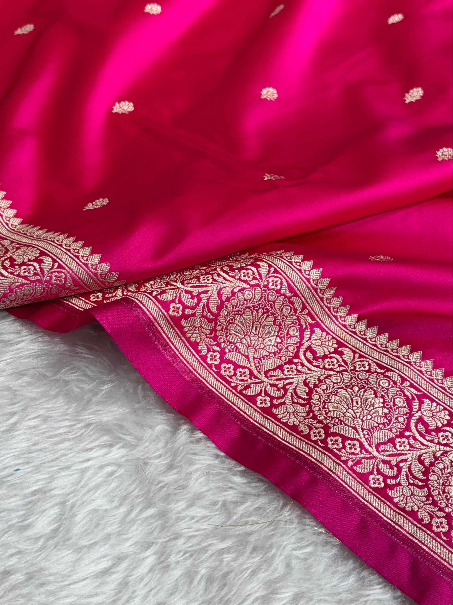 Cross Rani Floral Boota With Floral Border Mashru Silk Saree MSM-81