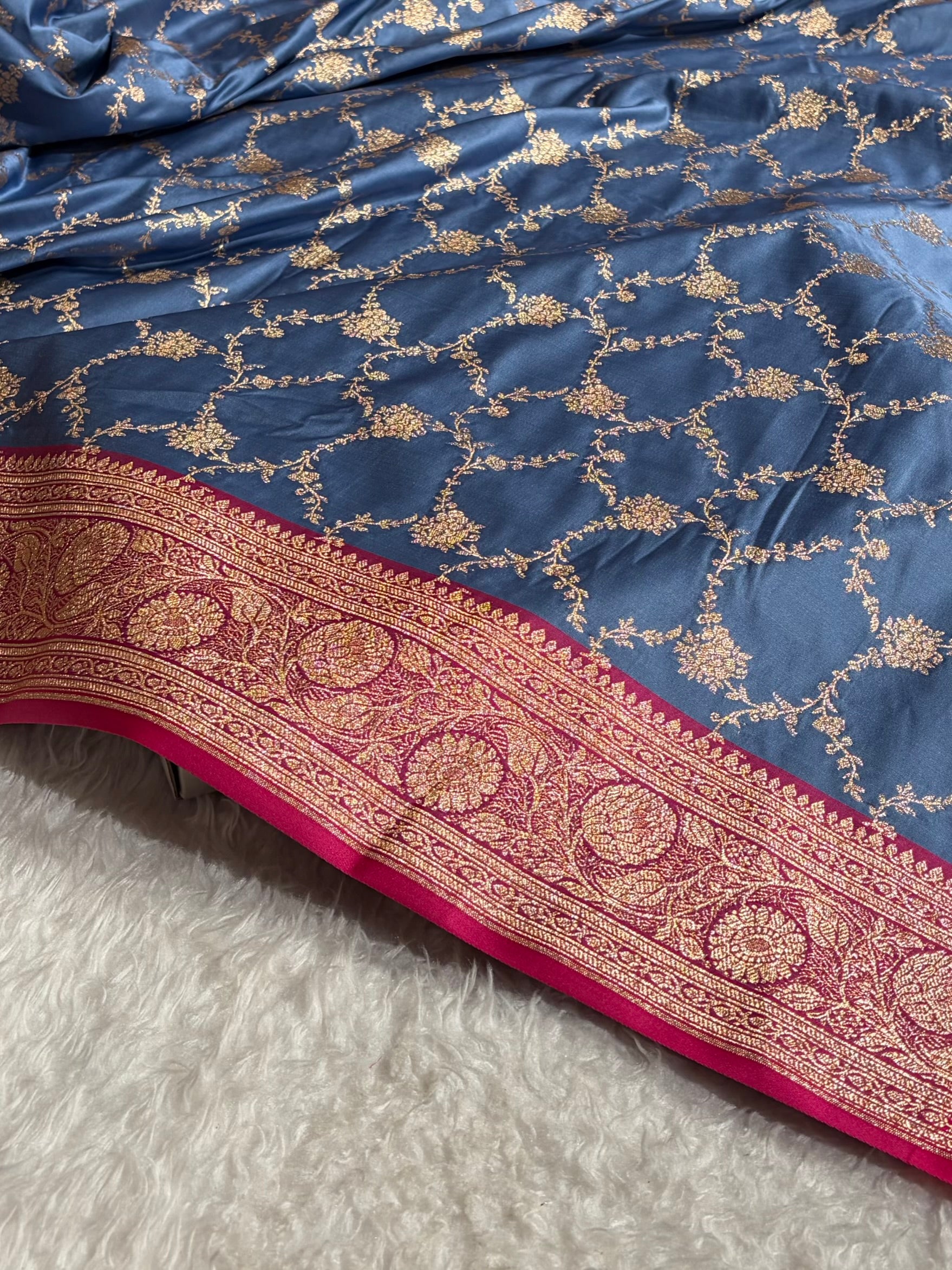 Banarasi Contrast Satin Katan Saree With Jaal Pattern in Grey With Rani Shades SK124