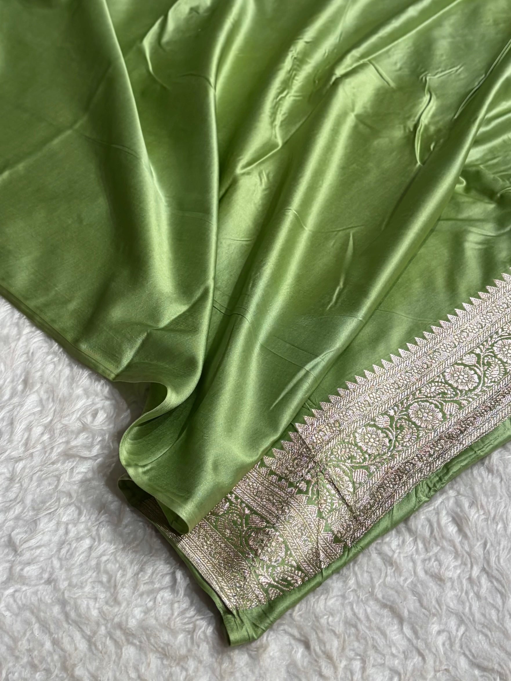 Light Pista Shades Minakari Border Mashru Silk Saree With Cross Pattern MS03