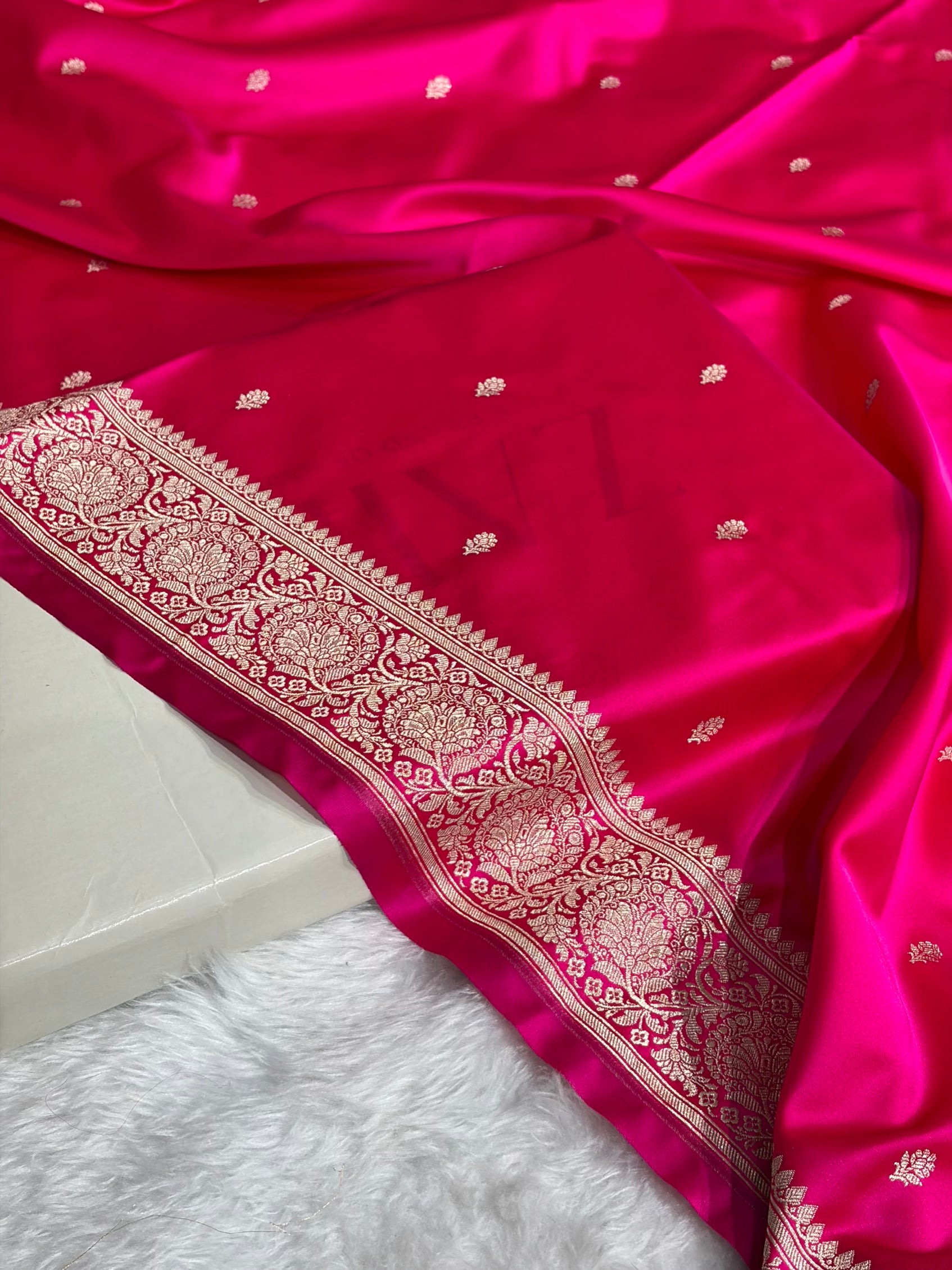 Cross Rani Floral Boota With Floral Border Mashru Silk Saree MSM-81