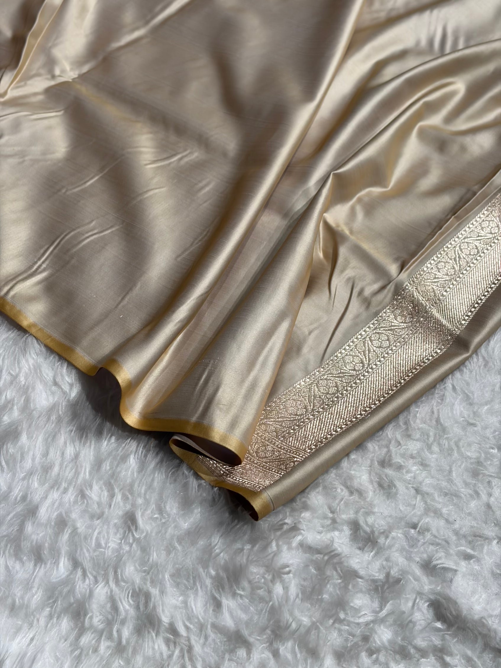 Beige Floral Motif Mashru Silk Saree MSM-04
