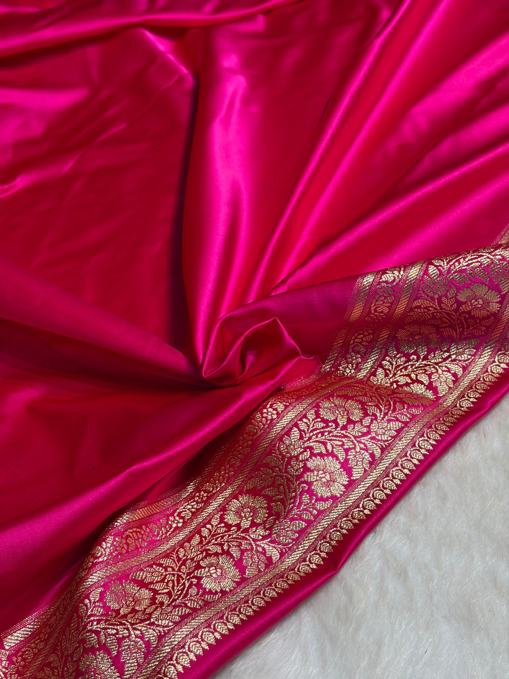 Rani Booti Pattern Satin Katan Silk Saree SK65