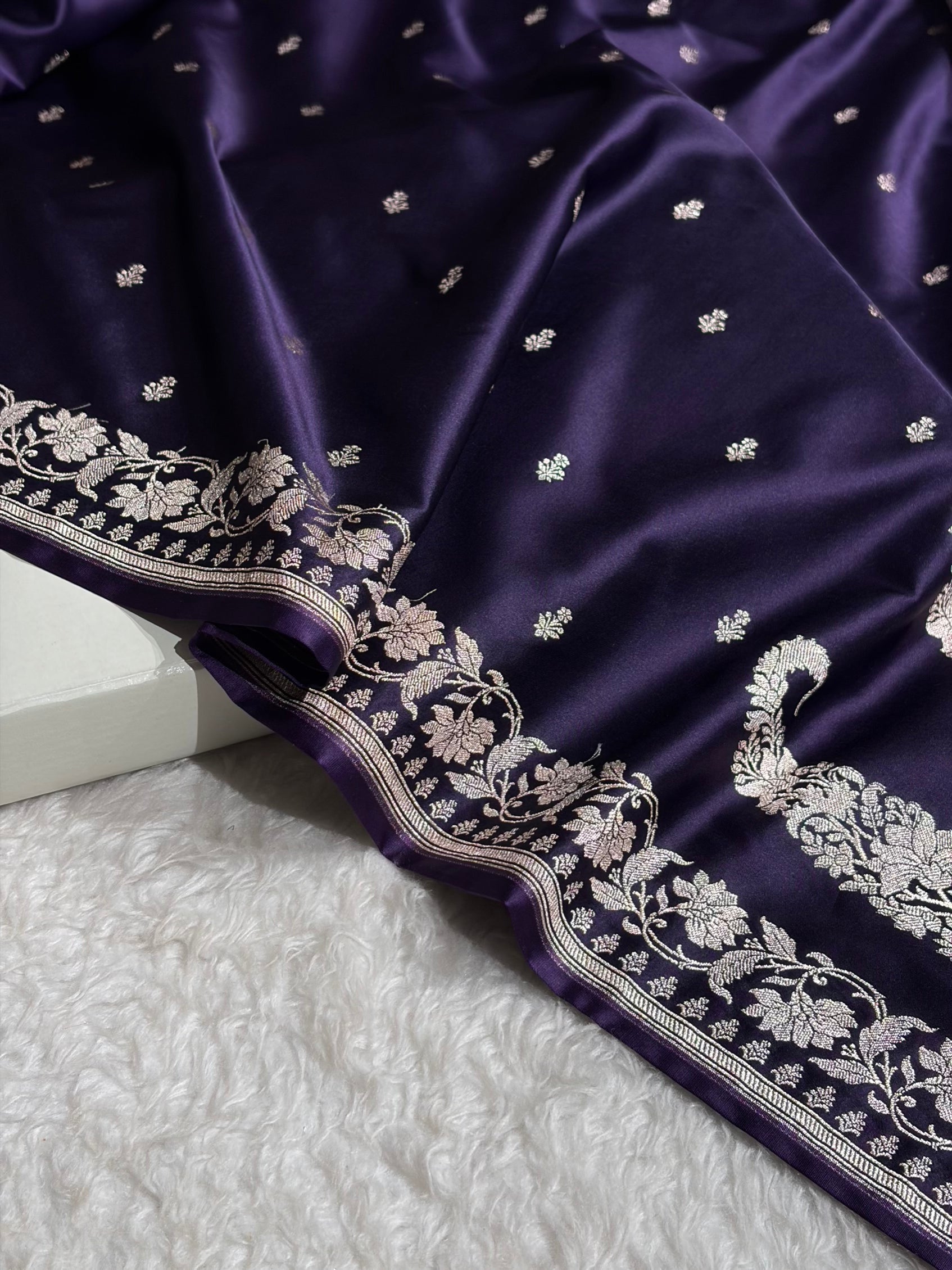 Banarasi Dark Purple Shades Floral Mashru Silk Saree MS88