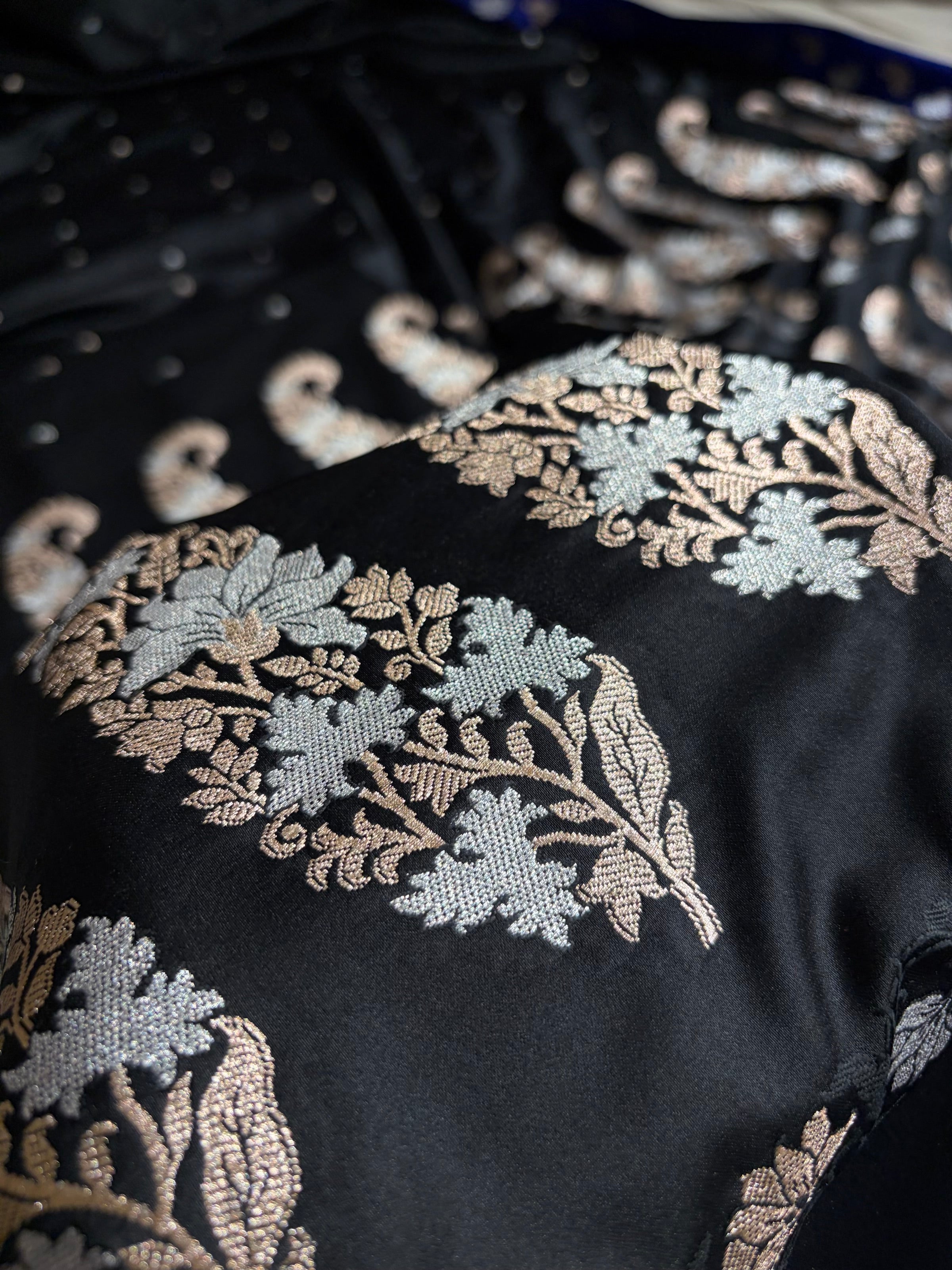 Black With Royal Blue Floral Boota With Floral Border Mashru Silk Saree MSM-78