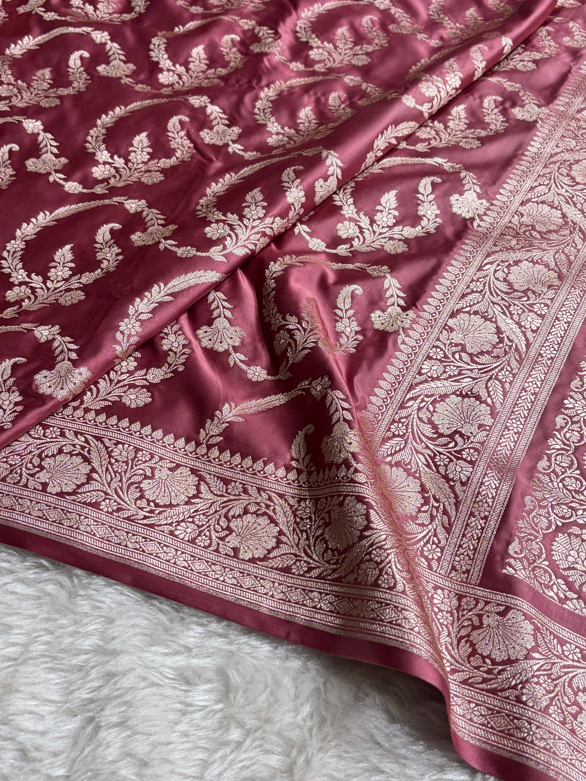 Mauve Shades Banarasi With Floral Jaal Pattern Mashru Silk Saree MSM-132