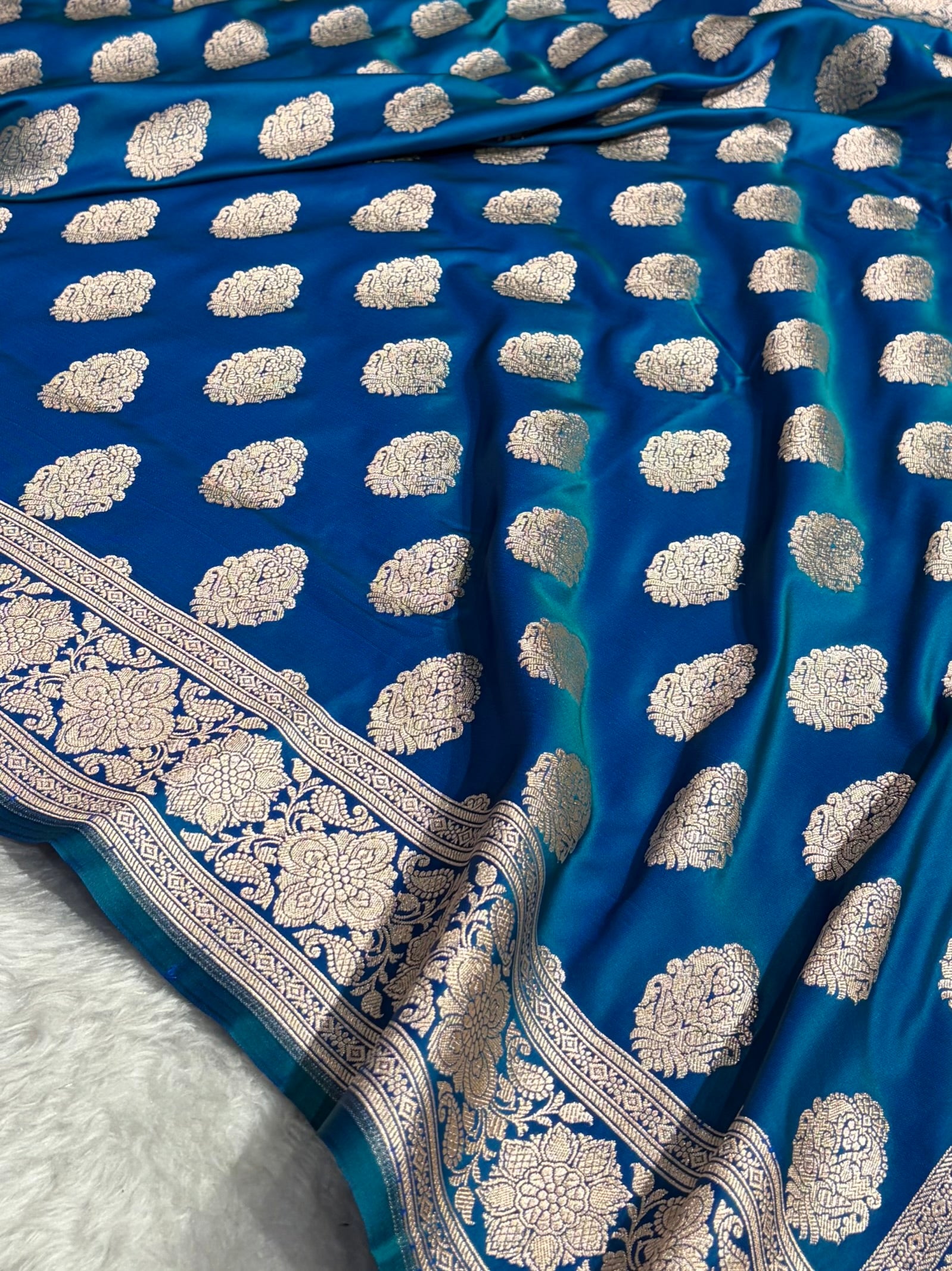 Peacock Shades Banarasi Boota Pattern Floral Mashru Silk Saree MSM-105