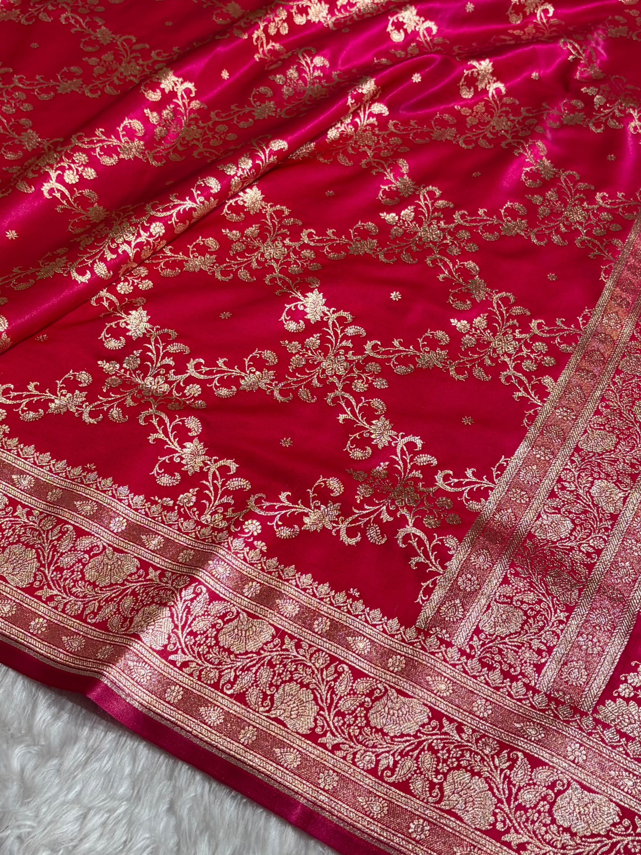Rani Shades Jaal Pattern Banarasi Satin Silk Saree SS48