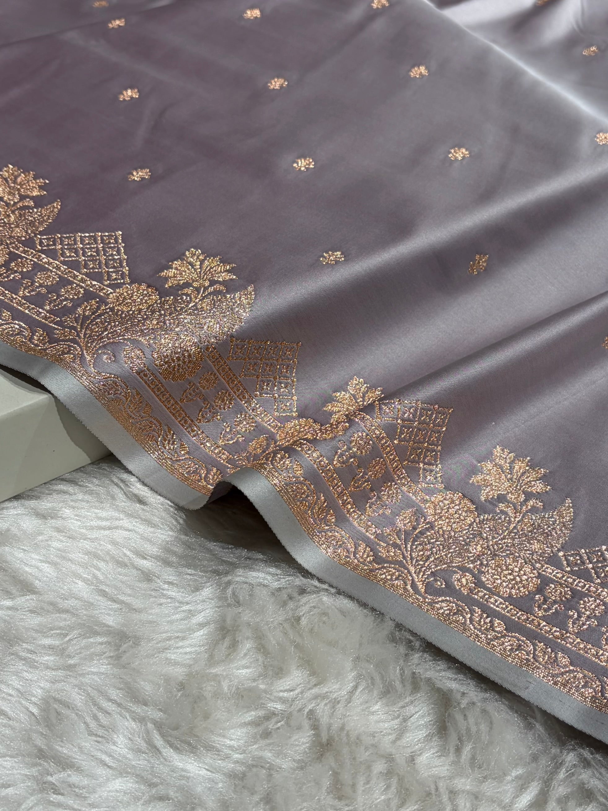 Banarasi Satin Katan Saree Booti PatterIn Sea Green Shades SK134