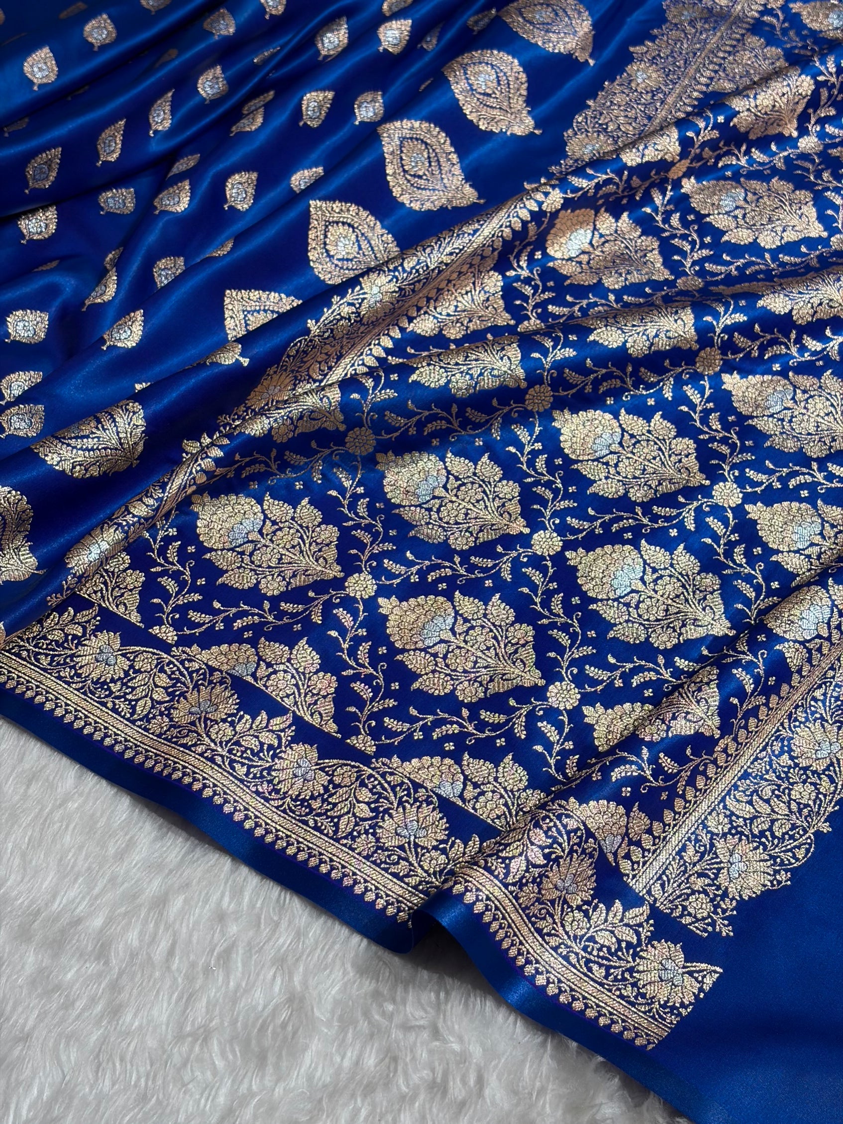 Banarasi Cross Royal Blue Shades Minakari Booti Pattern Banarasi Satin Silk Saree SS60