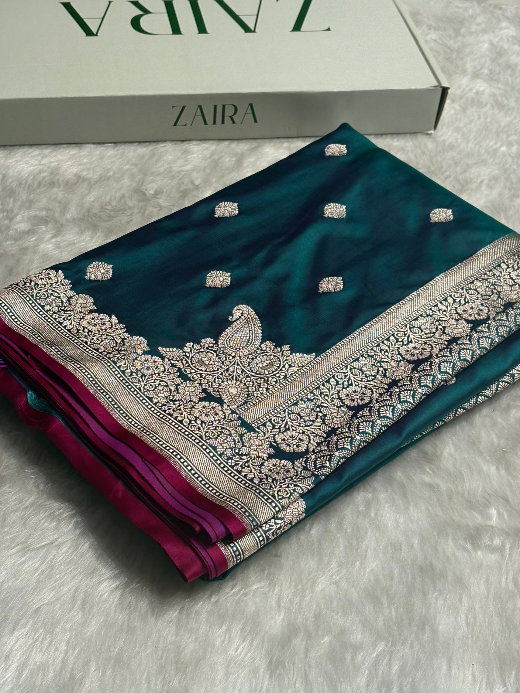 Peacock Shades Floral Boota Mashru Silk Saree
