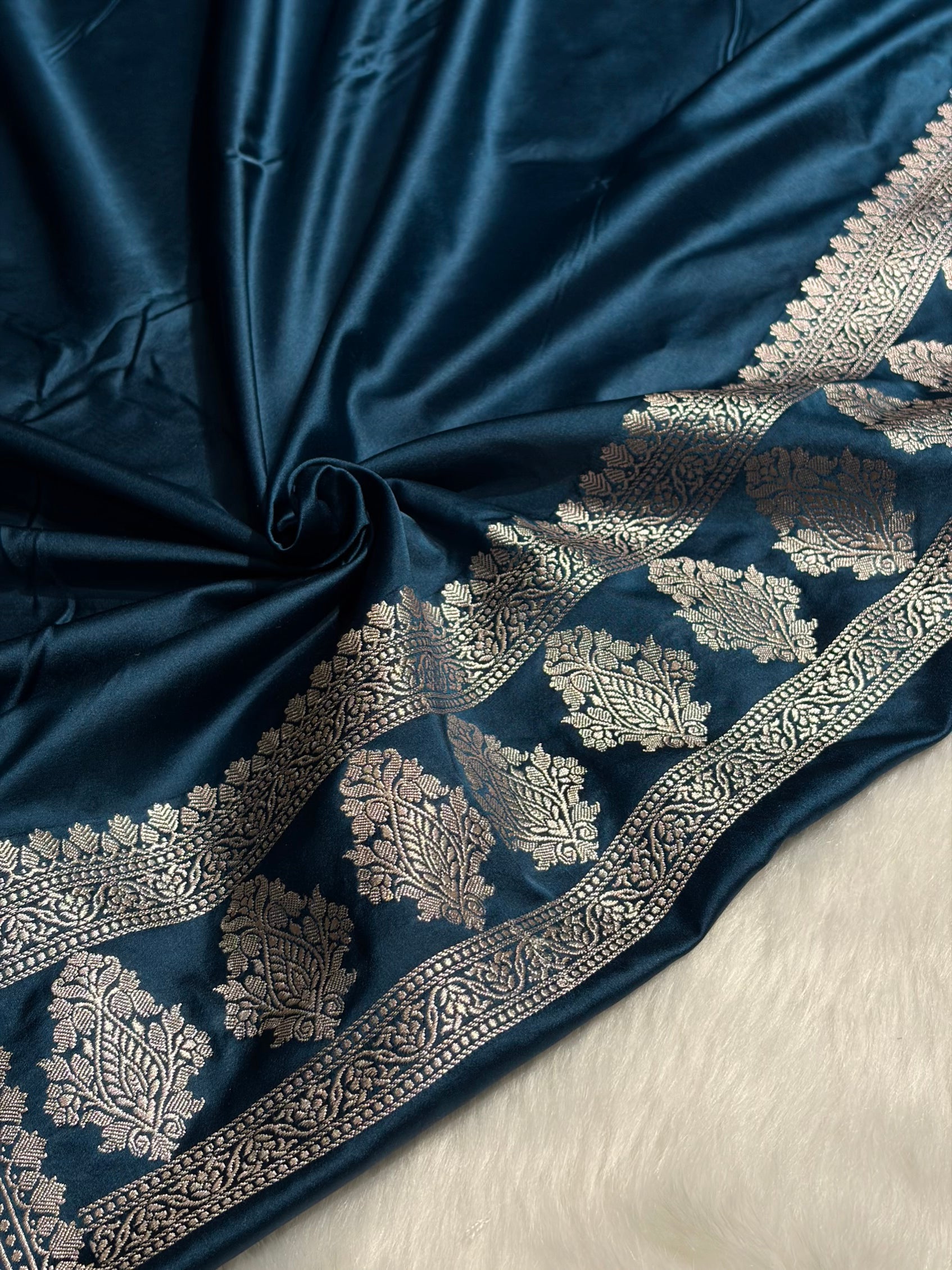 German Blue Boota Motif Mashru Silk Saree MS43
