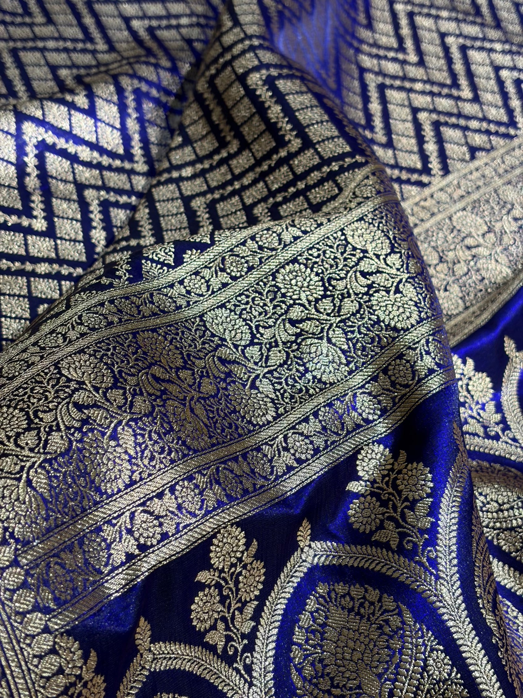 Royal Blue Shades Jaal Pattern Banarasi Satin Silk Saree SS56