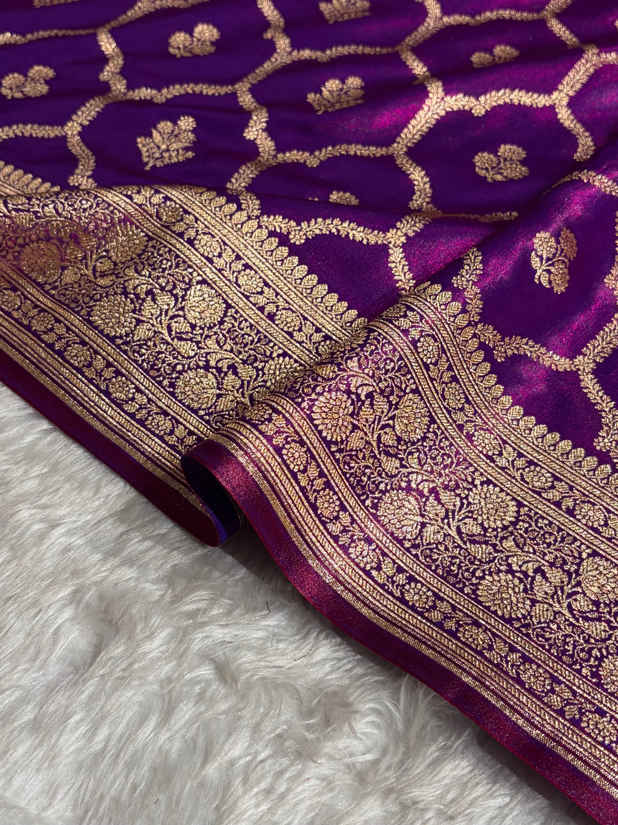 Cross Purple Shades Jaal Pattern Banarasi Satin Silk Saree SS57