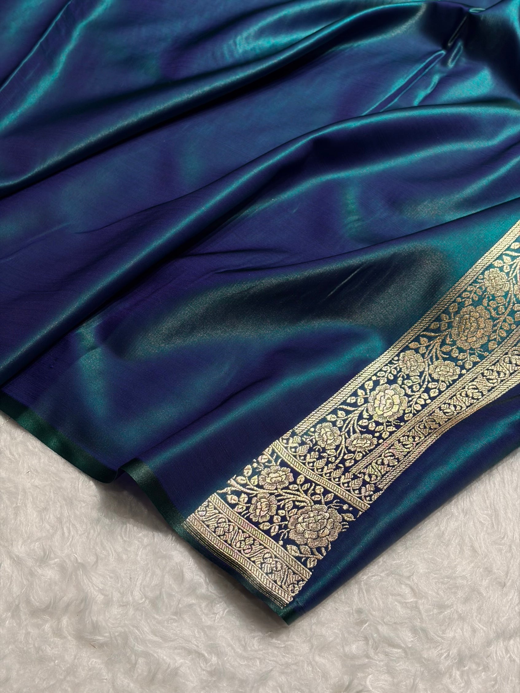 Banarasi Peacock Shades Cross Pattern Banarasi Satin Silk Saree SS61
