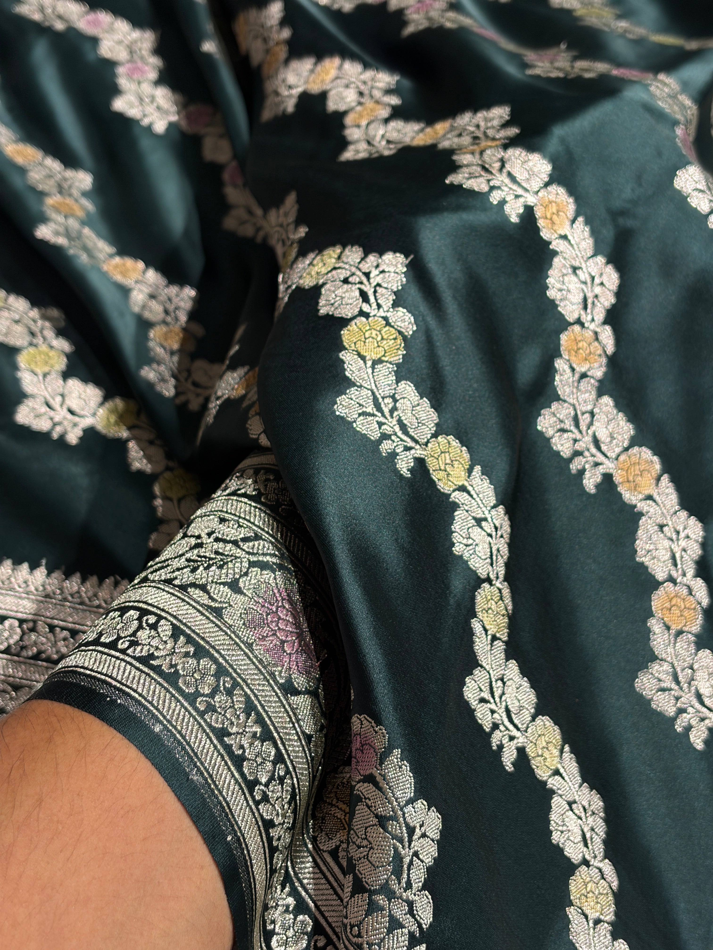 Black Shade With Cross Minakari Mashru Silk Saree