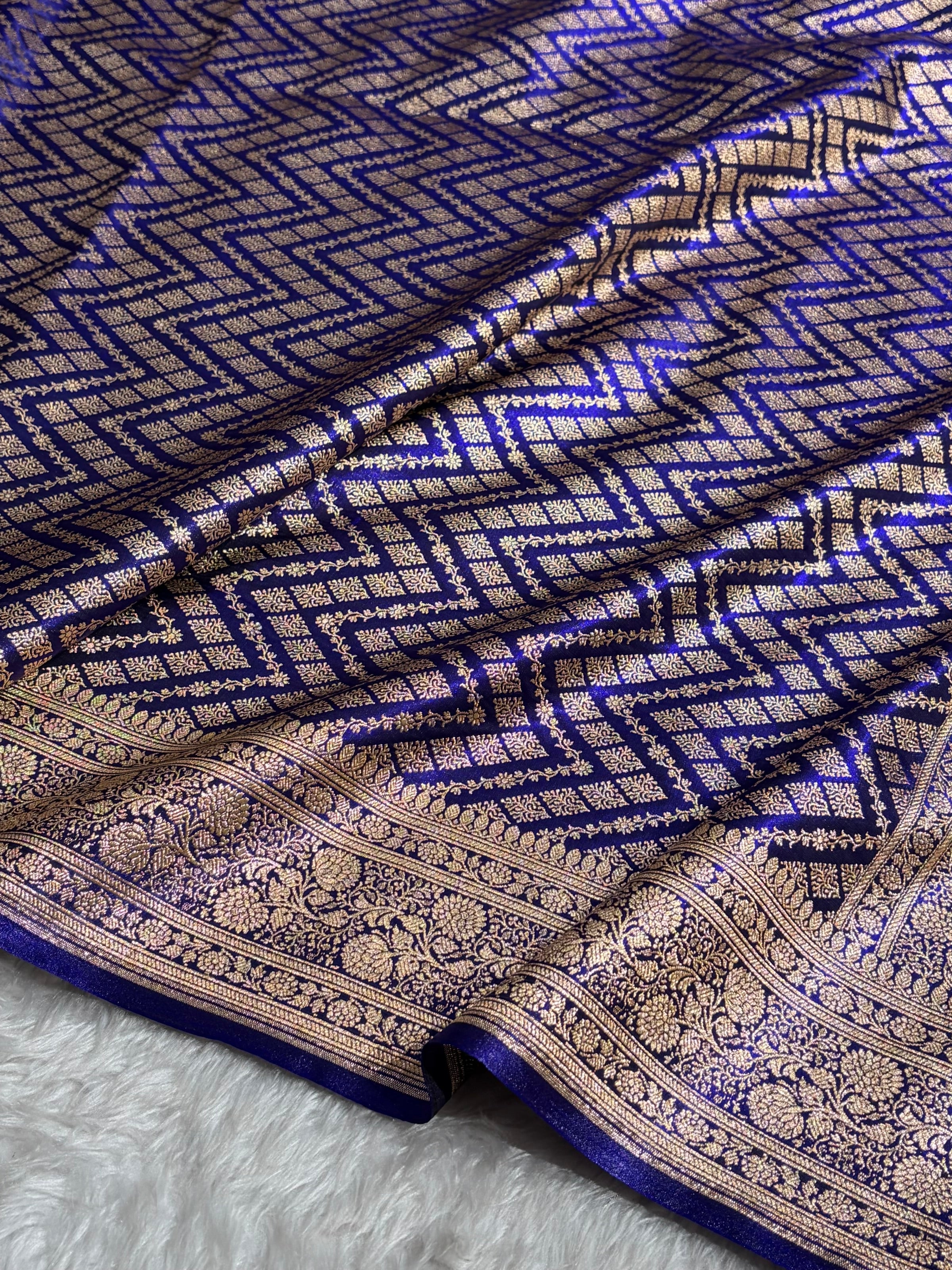 Royal Blue Shades Jaal Pattern Banarasi Satin Silk Saree SS56