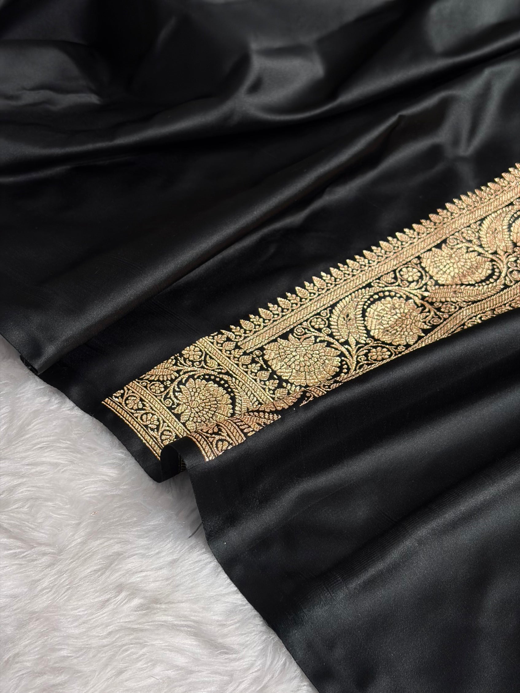 Black Floral Boota Pattern Satin Katan Silk Saree SK71