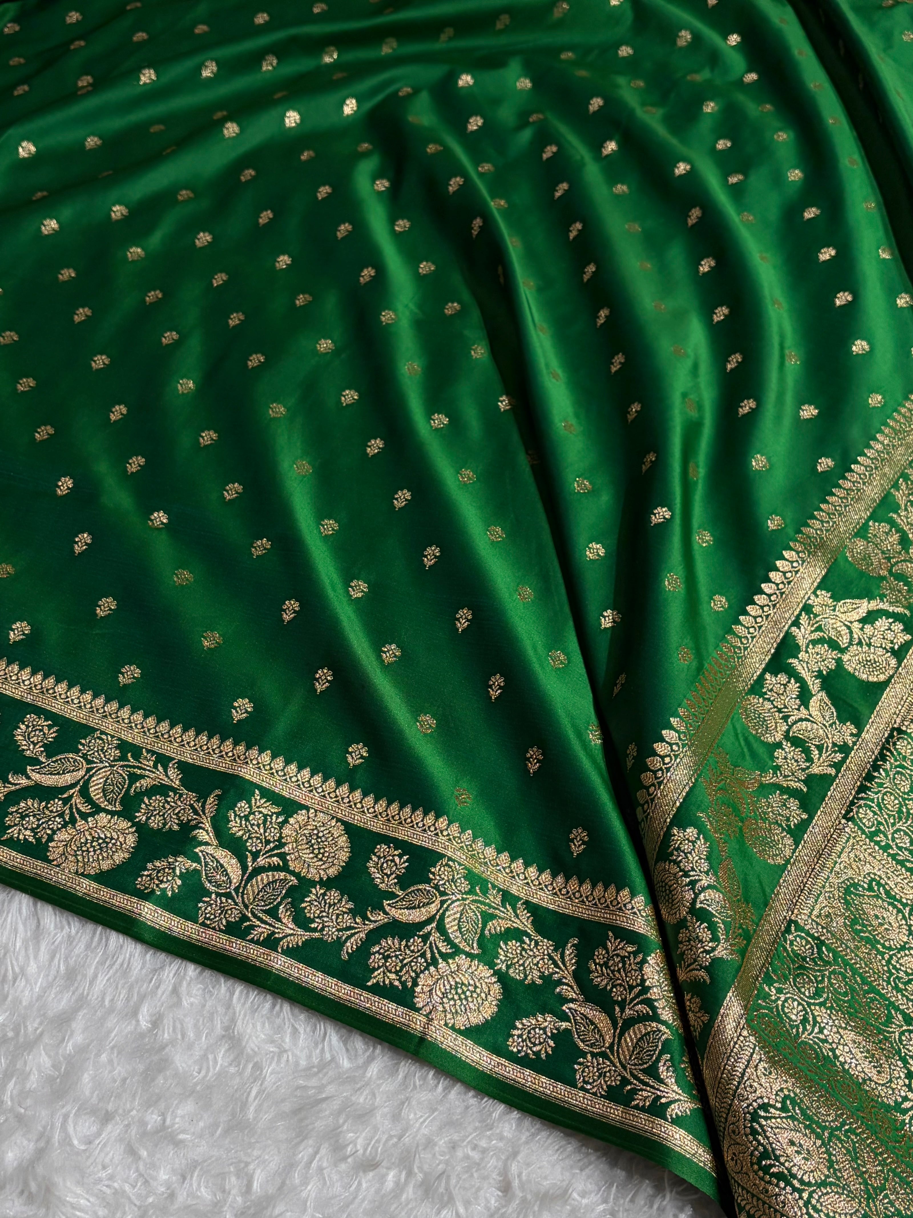 Banarasi Cross Green Shades Floral Pattern Satin Katan Silk Saree SK77