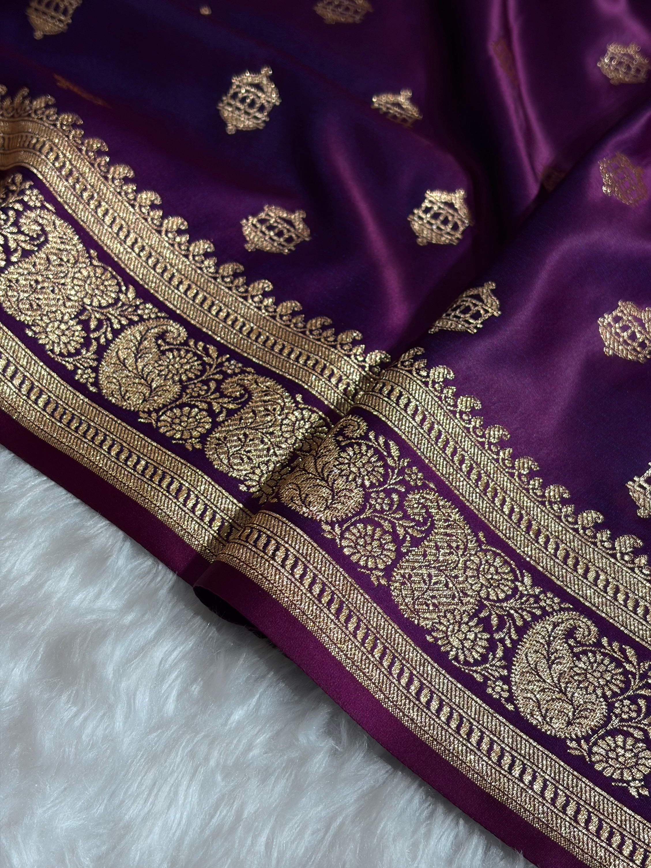 Banarasi Satin Katan Saree Booti Pattern in Wine Shades SK137