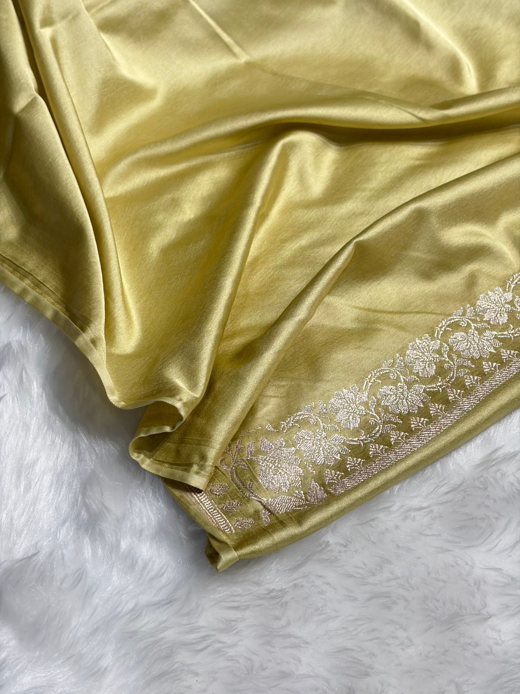 Banarasi Pastel Yellow Shades Floral Mashru Silk Saree MS88