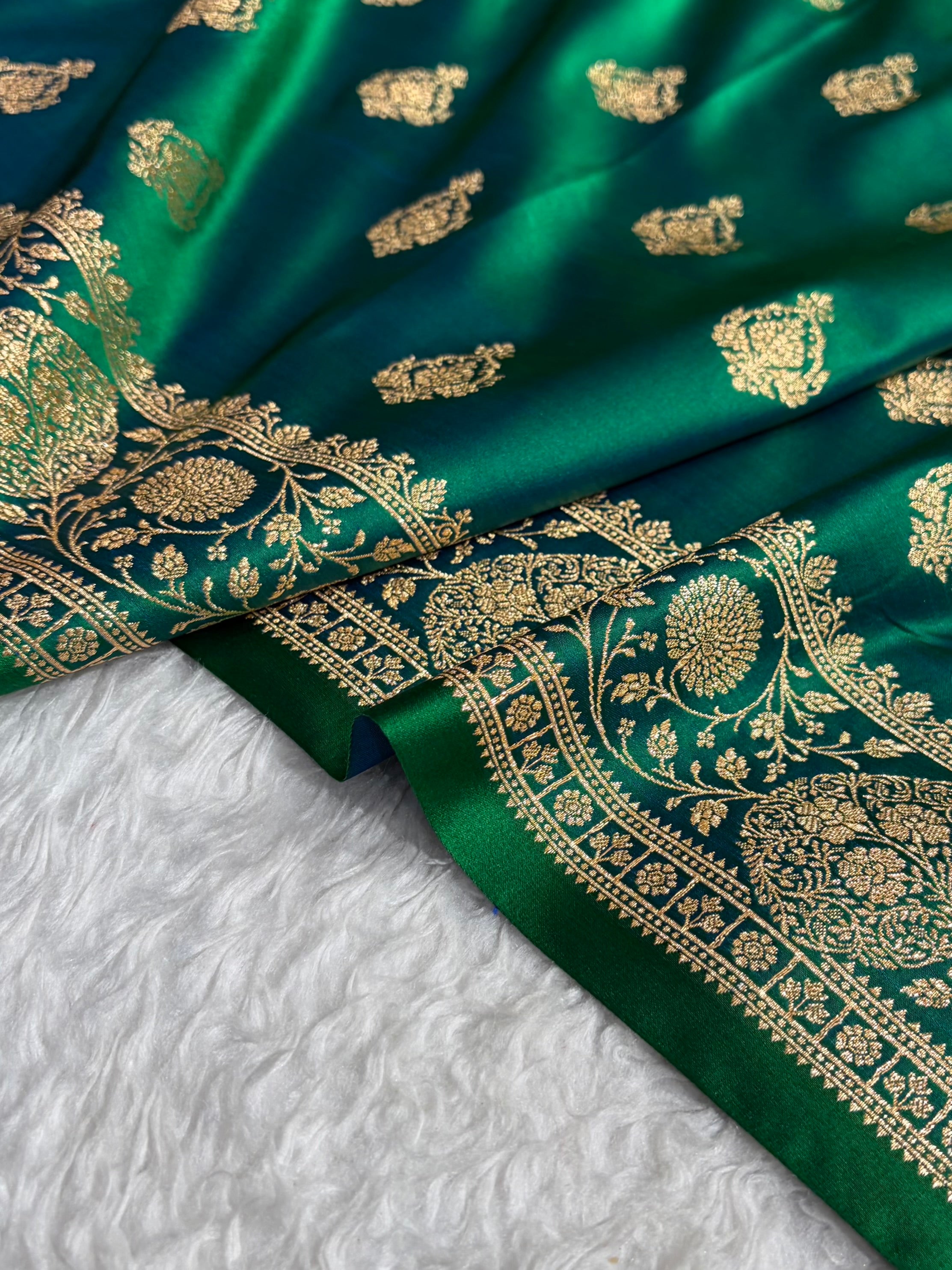 Banarasi Satin Katan Saree With Boota in Cross Green Shades SK98