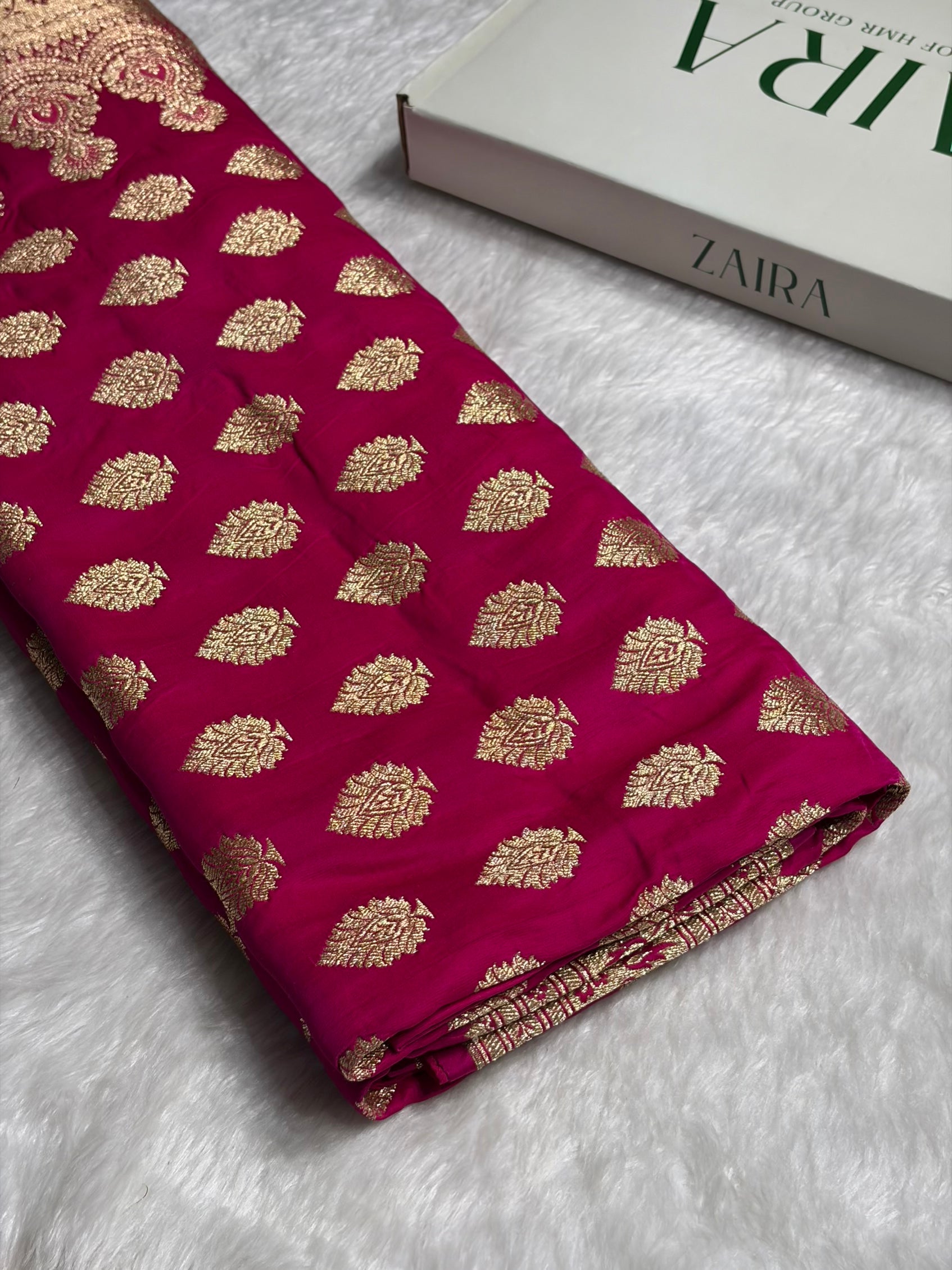 Rani Katan Silk Saree In Boota Floral Motif