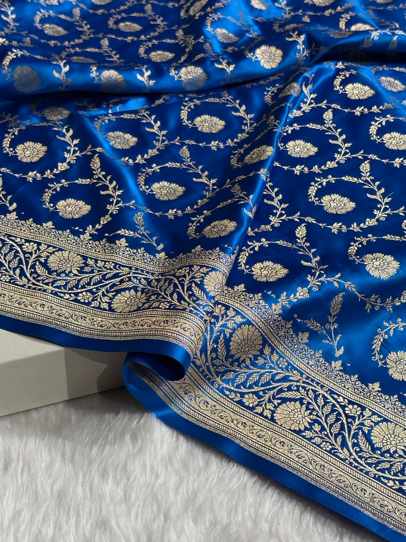 Banarasi Satin Katan Saree With Boota in Firozi Shades SK118