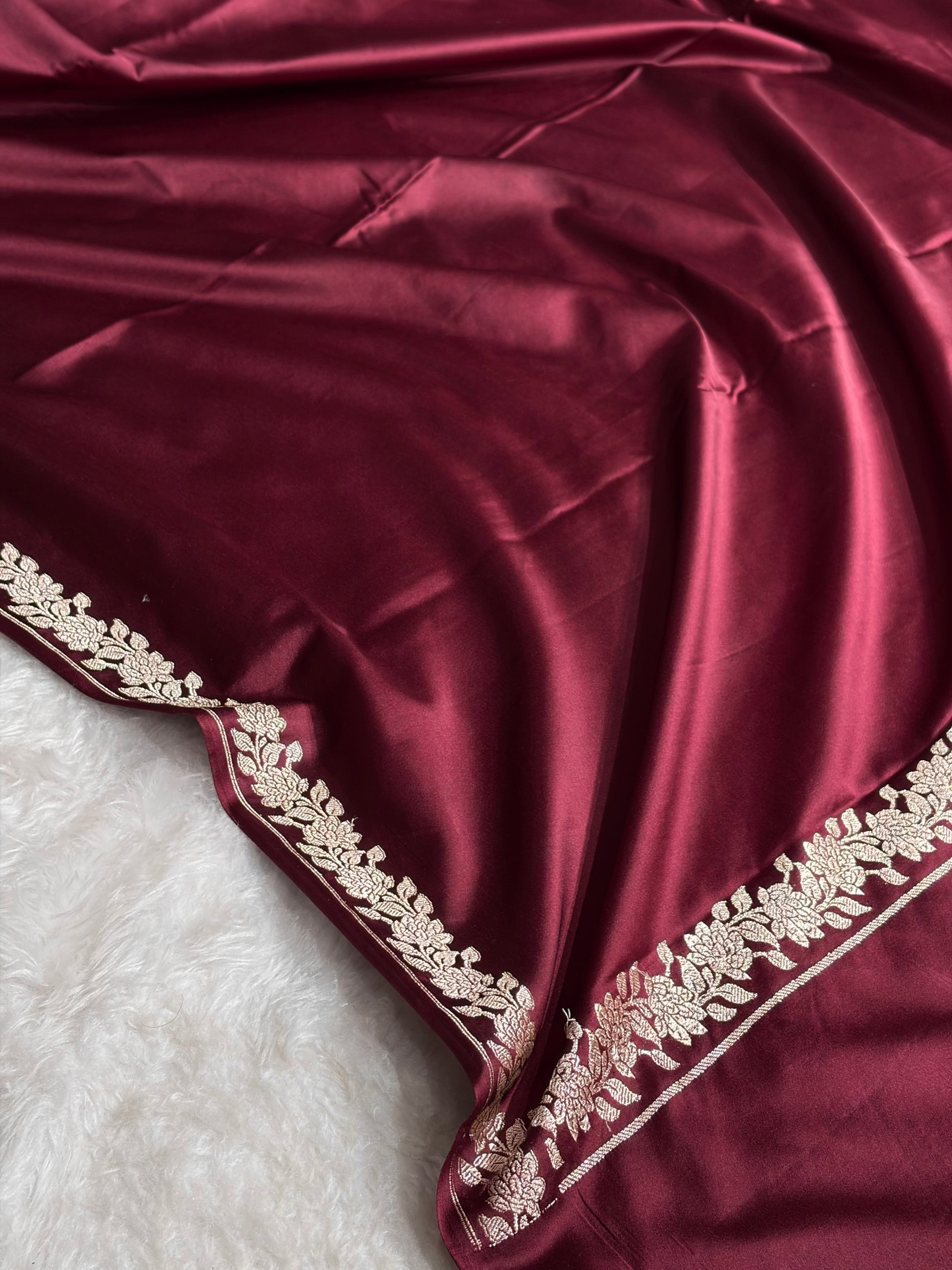 Banarasi Chocolate With Floral Border Plain Mashru Silk Saree MS80