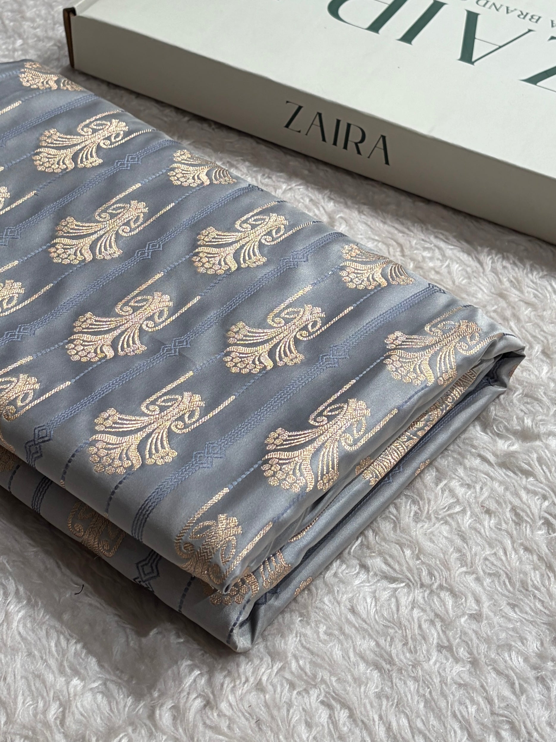 Banarasi Grey Shades Tanchoi Motif Mashru Silk Saree