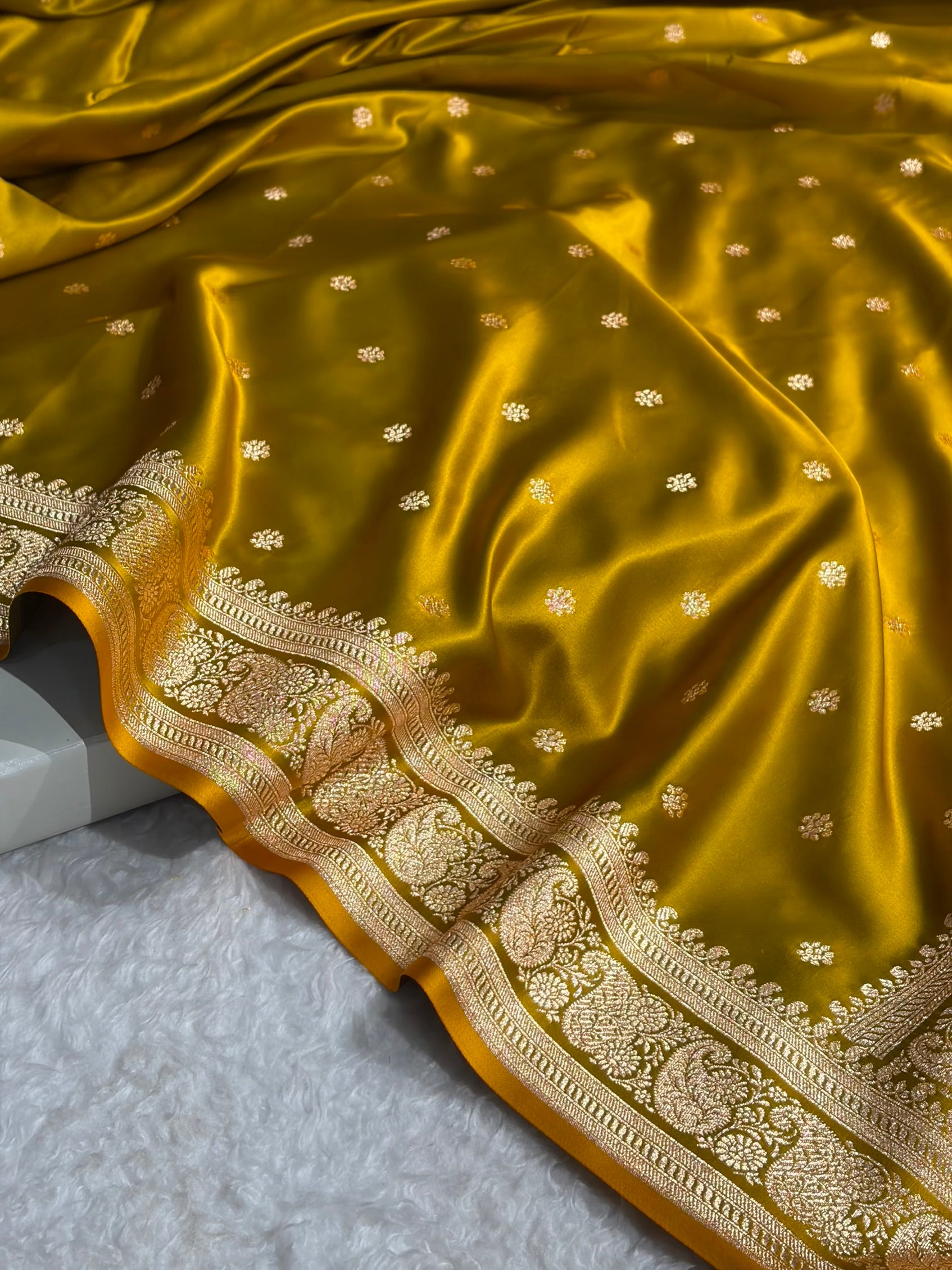 Banarasi Satin Katan Saree With Boota Pattern in Liril Mehendi Shades SK127