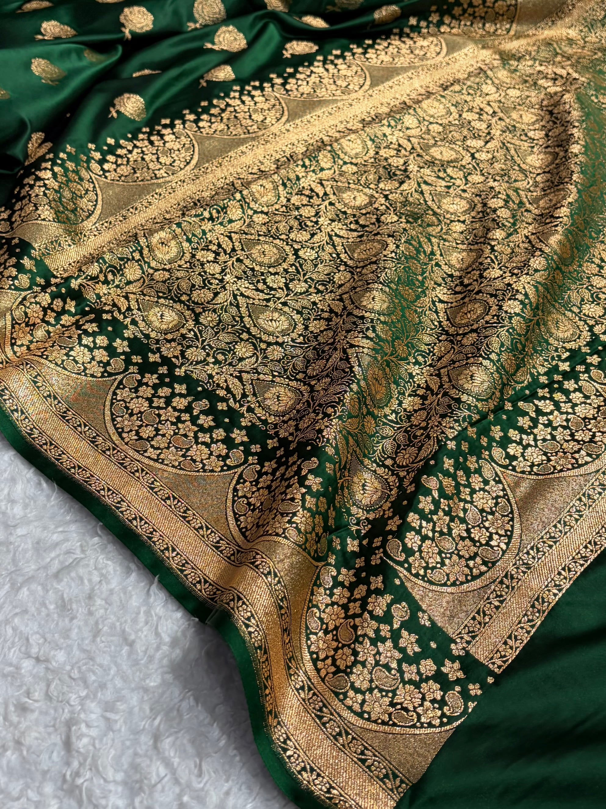 Banarasi Satin Katan Saree With Boota in Bottle Green Shades SK111