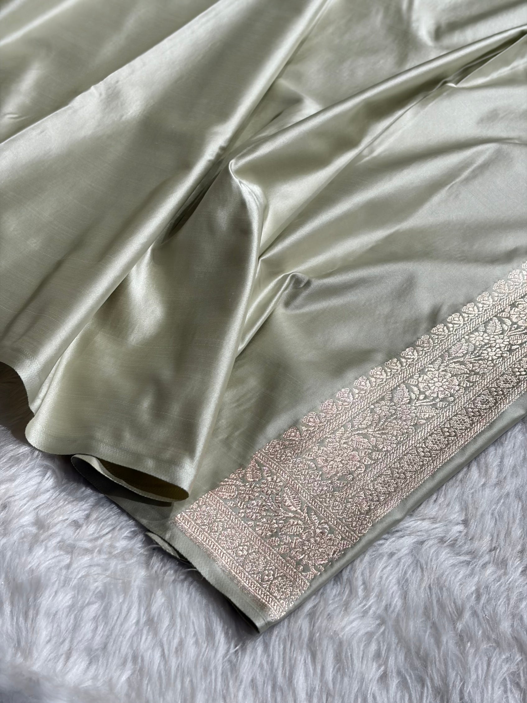 Light Pista Shades Banarasi With Floral Border Mashru Silk Saree MSM-127