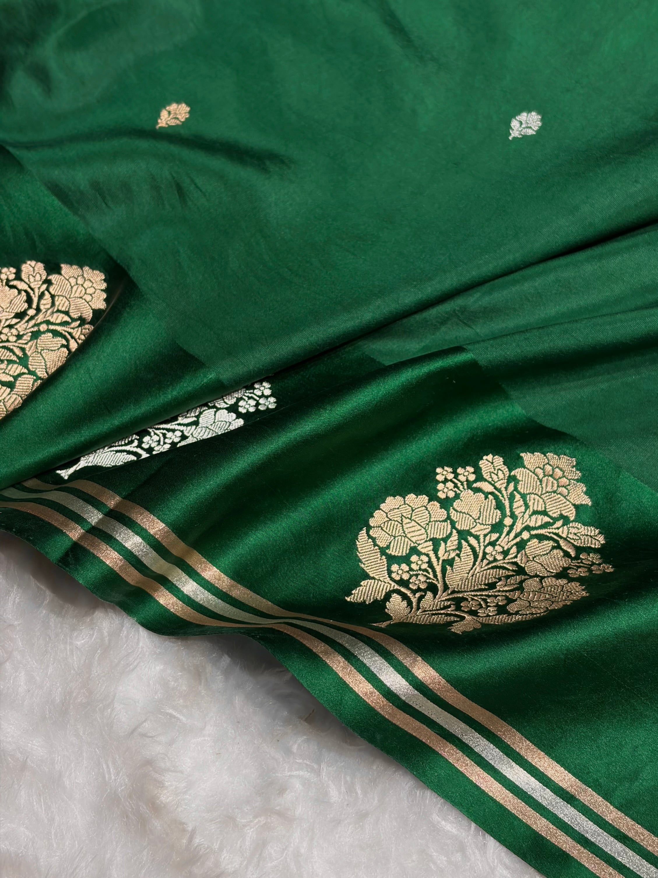 Bottle Green Shade Handwoven Kaduwa Pure Katan Raw Mango Silk RM-01