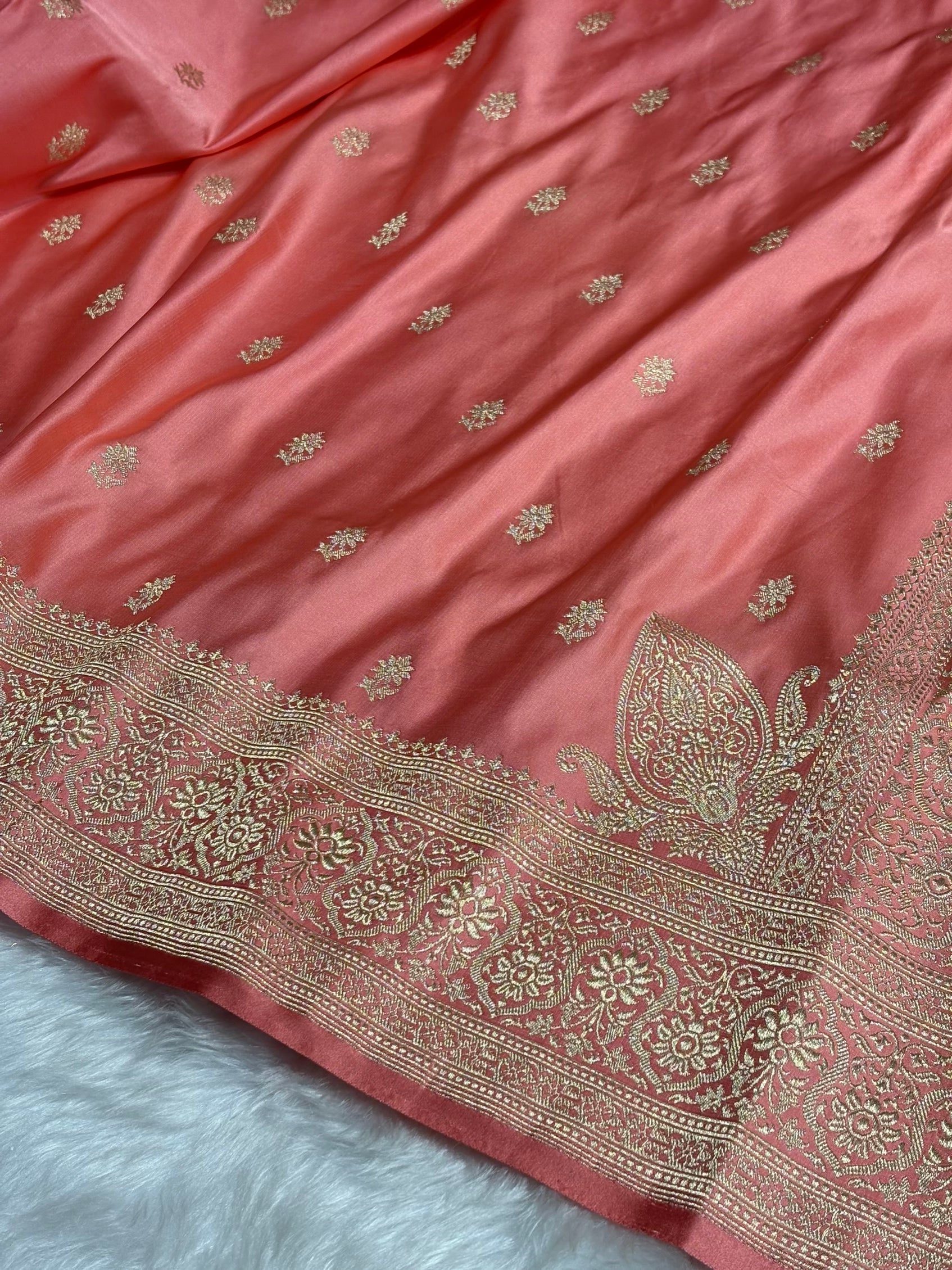 Baby Pink Floral Booti Katan Silk Saree SK62