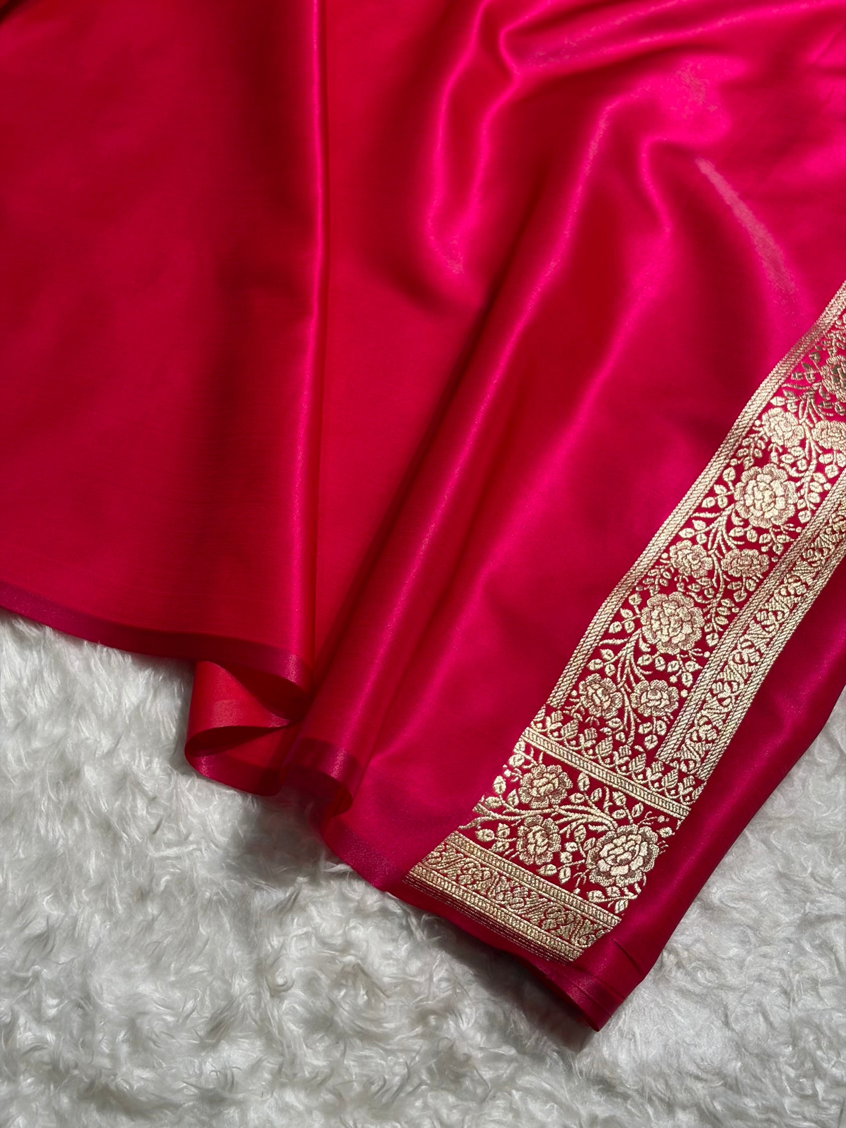 Banarasi Rani Shades Booti Pattern Banarasi Satin Silk Saree SS63 (