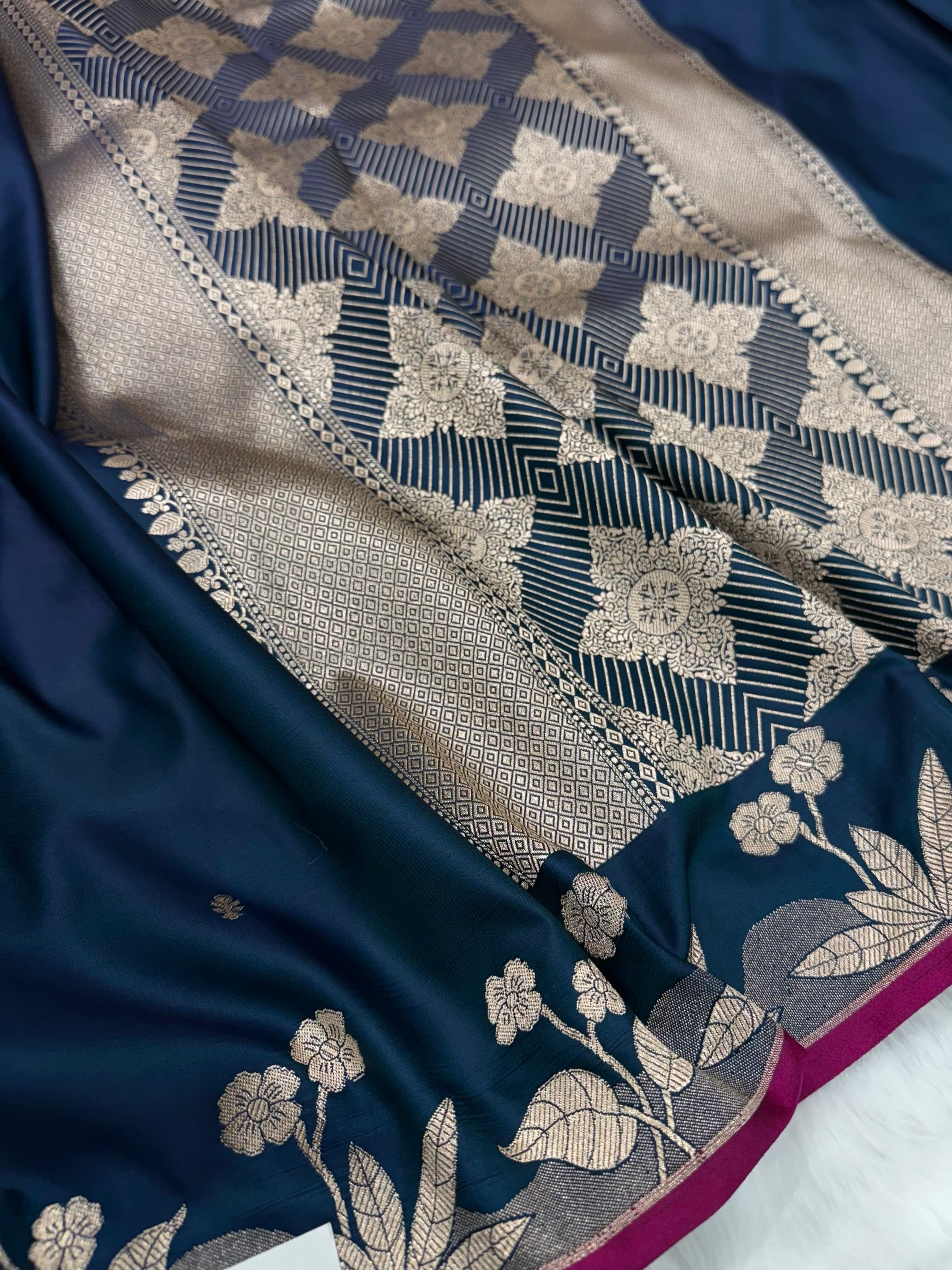 German Floral Booti Mashru Silk Saree