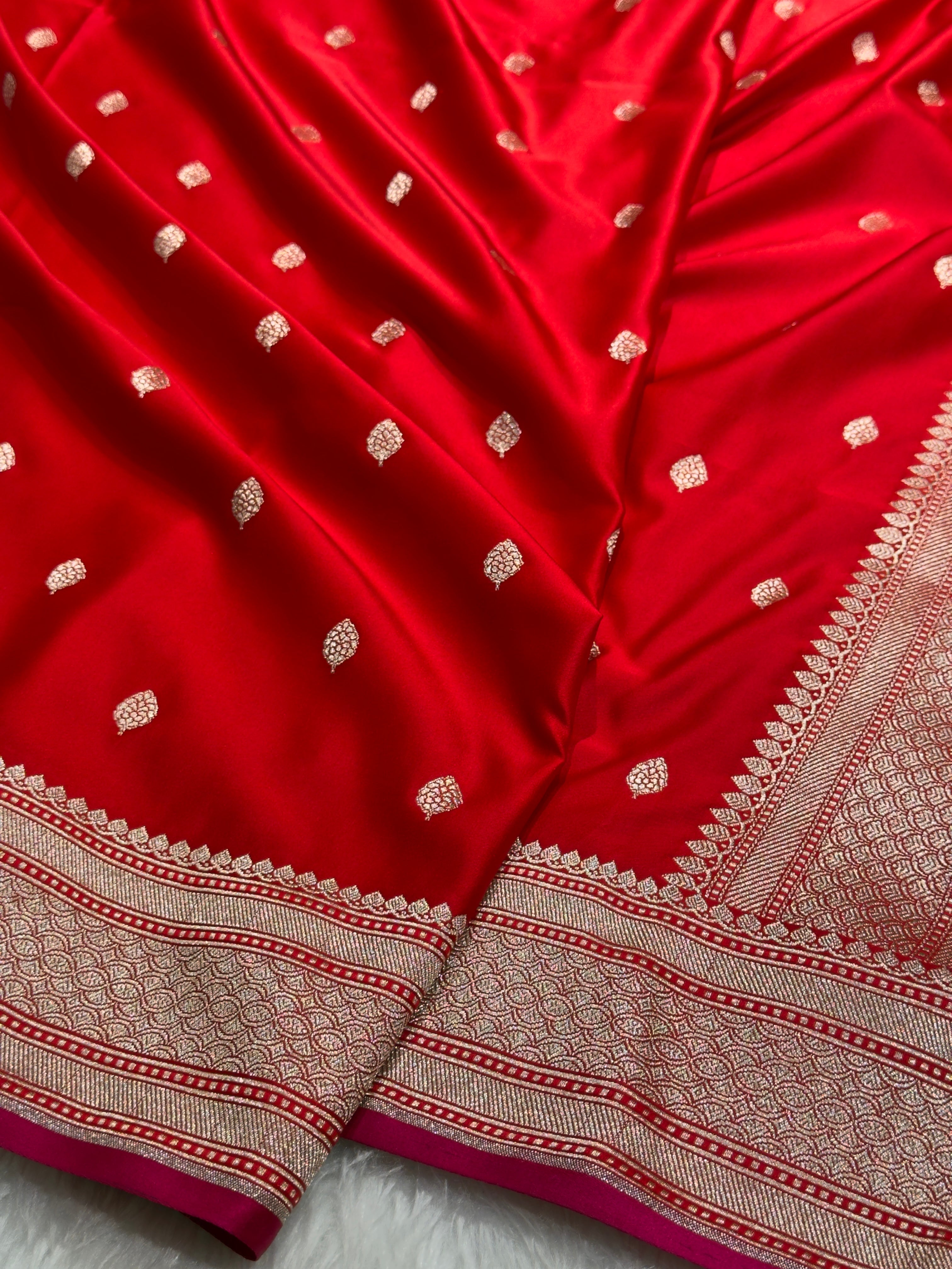 Red Mashru Booti Mashru Silk Saree
