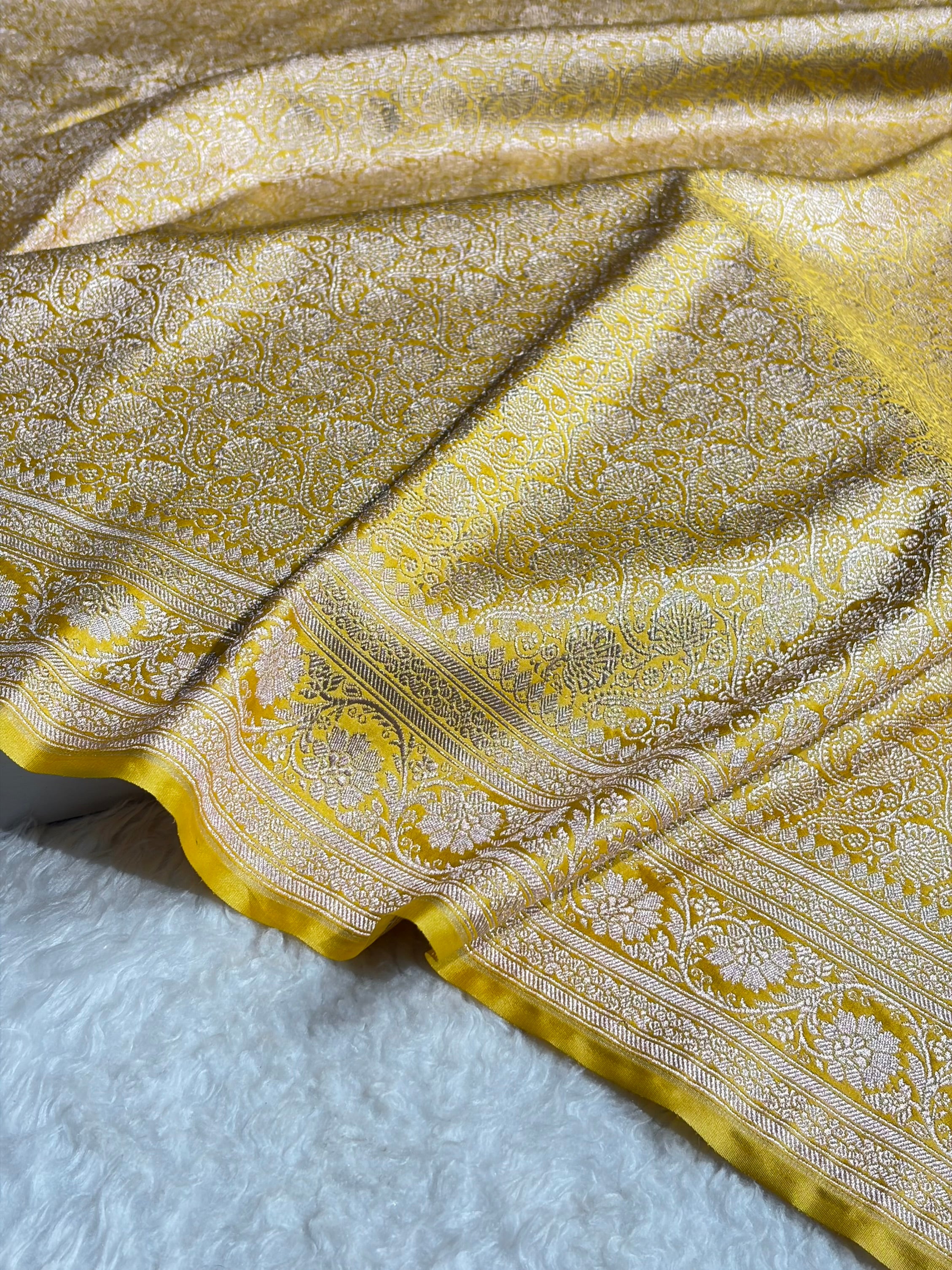 Banarasi Yellow Gold Shades Brocade Mashru Silk Saree MS84