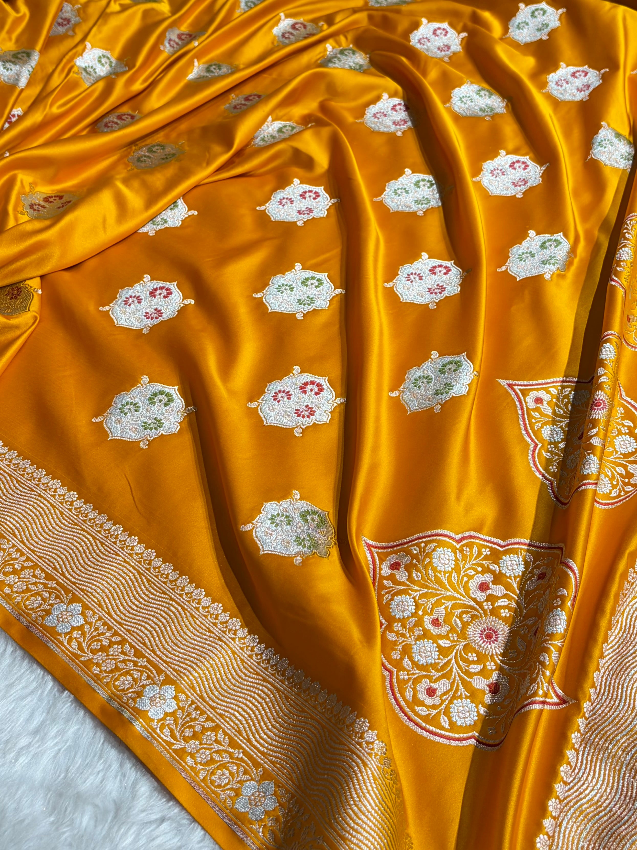 Premium Banarasi Satin Katan Saree Minakari Booti Pattern in Mustard Gold Shades SK138